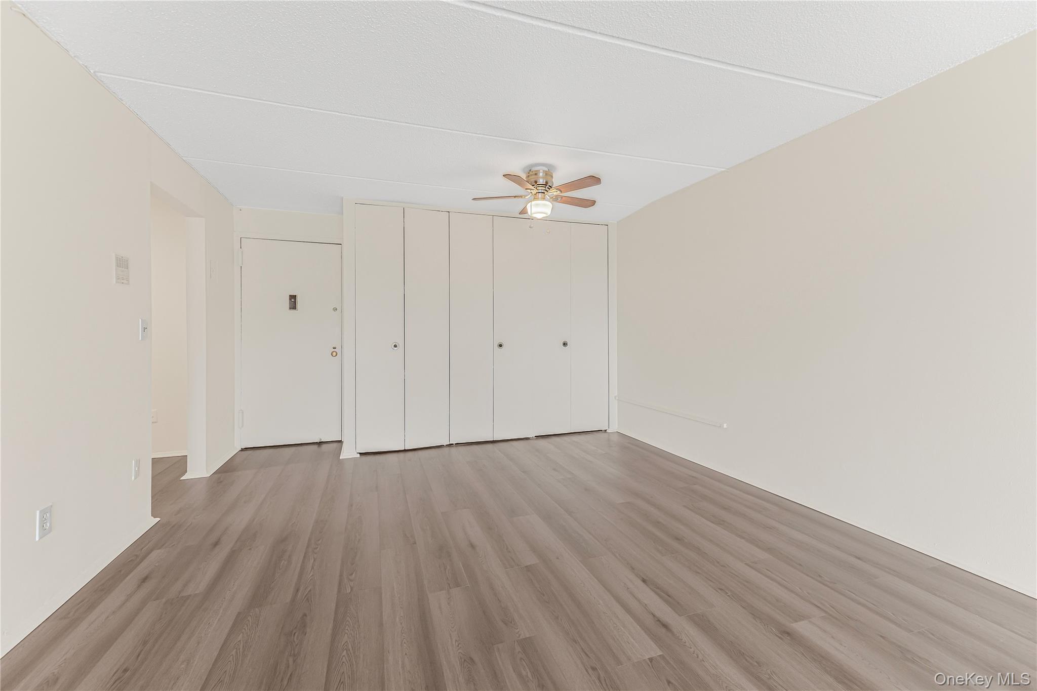 1155 Warburton Avenue 2s Property Photo 4