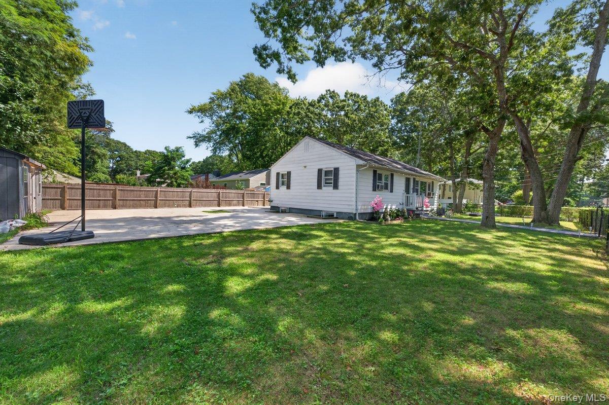 287 Whittier Drive Property Photo 17