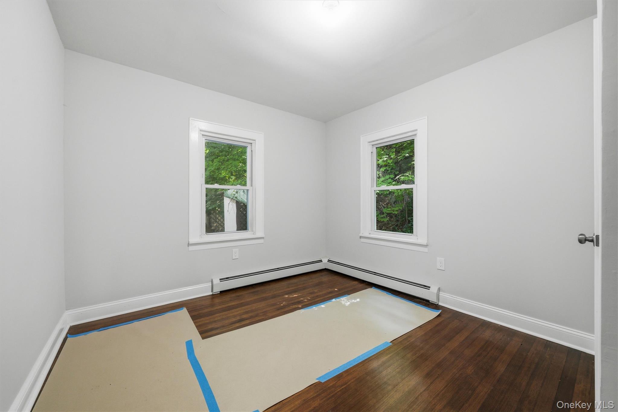 669 N Division Street Property Photo 17
