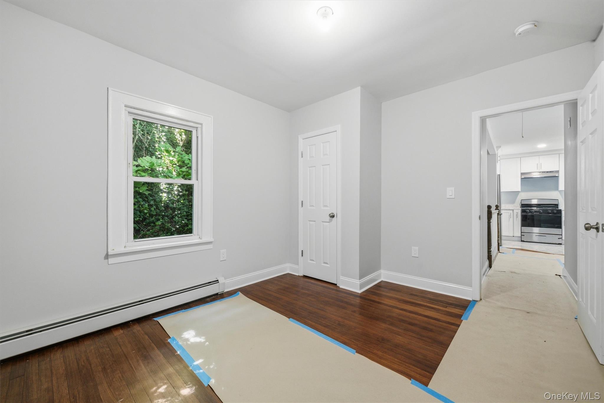 669 N Division Street Property Photo 18