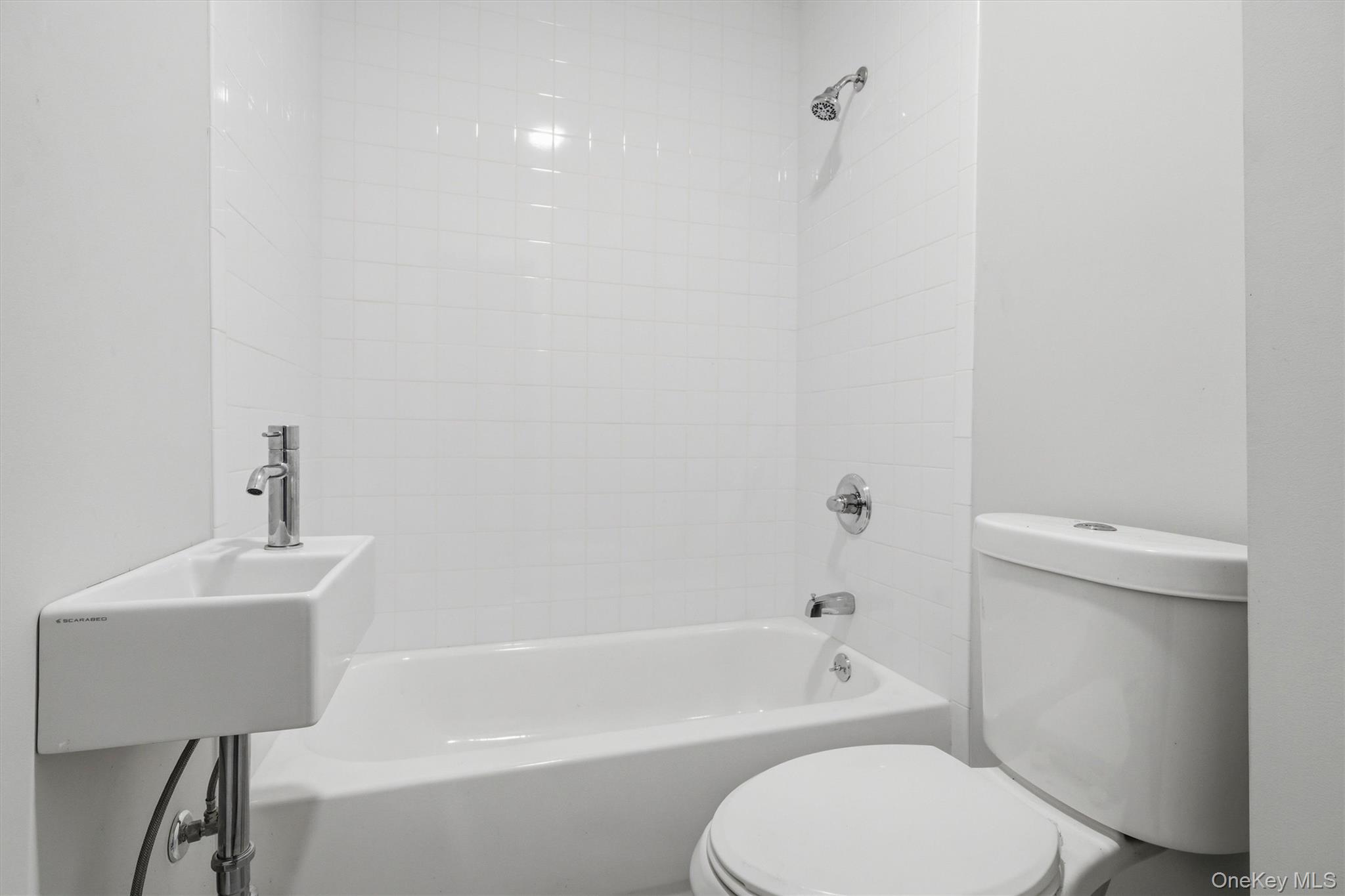669 N Division Street Property Photo 21