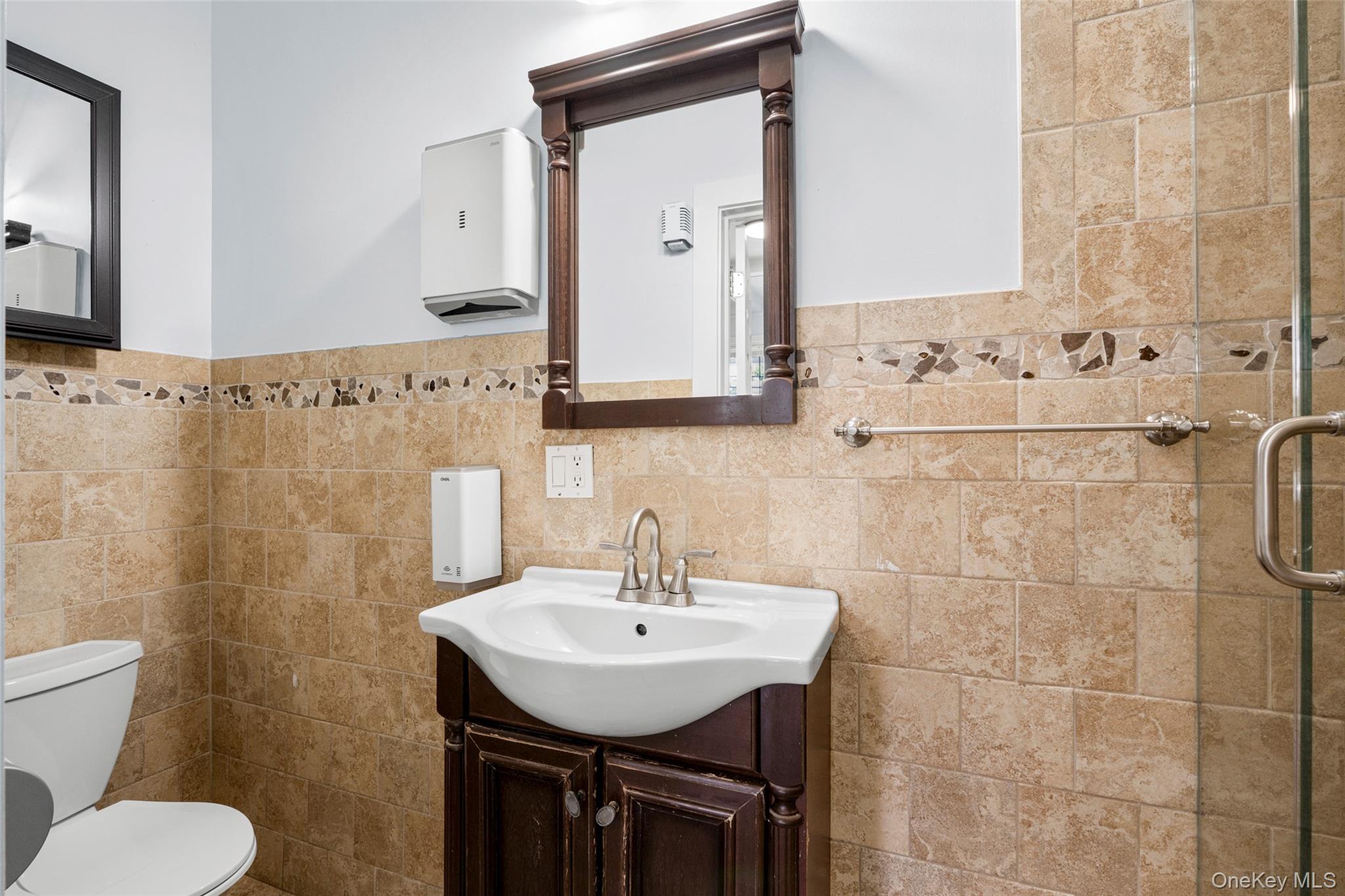 521 Jefferson Avenue 1 Property Photo 15