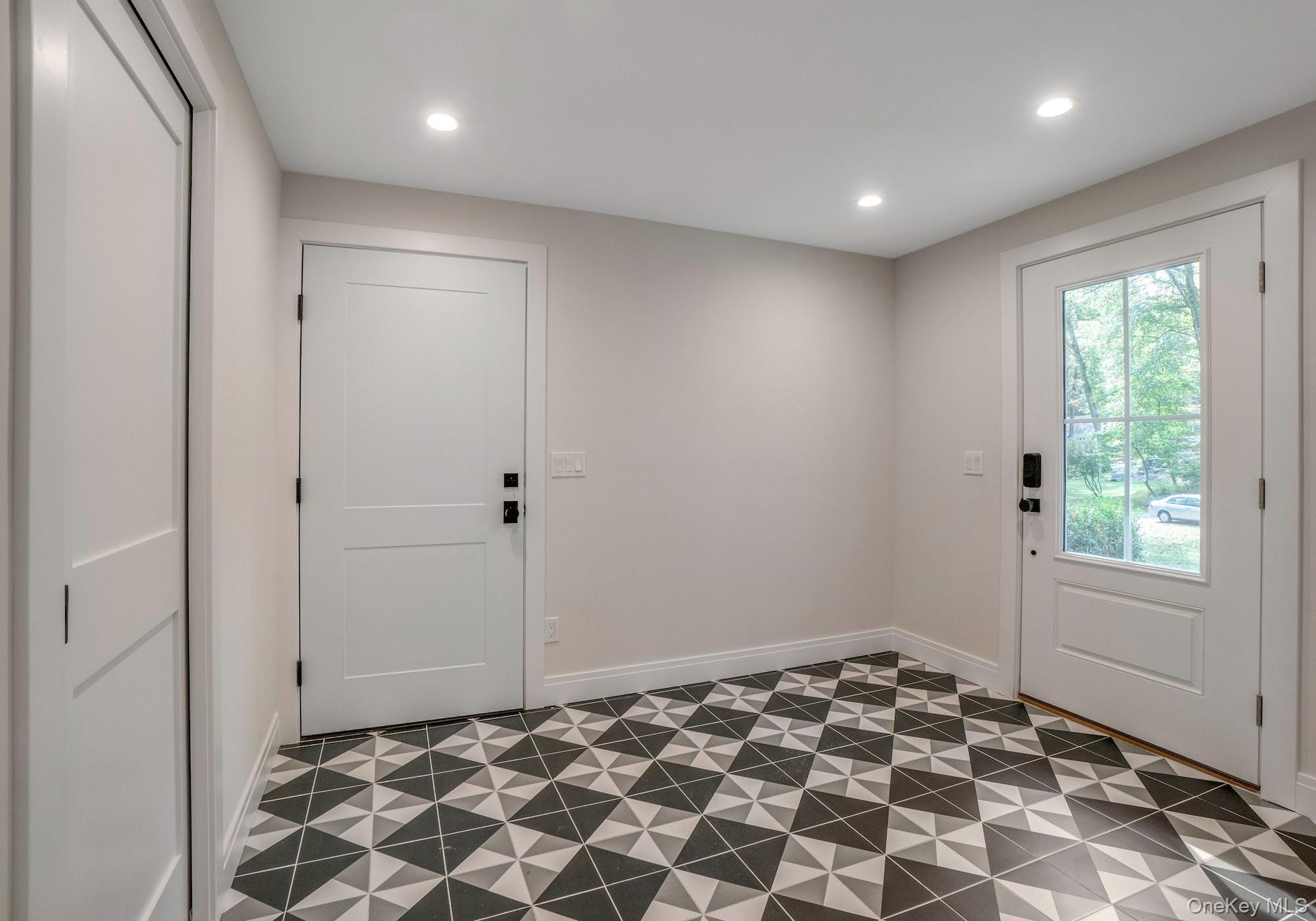 6 Fox Ridge Road Property Photo 16