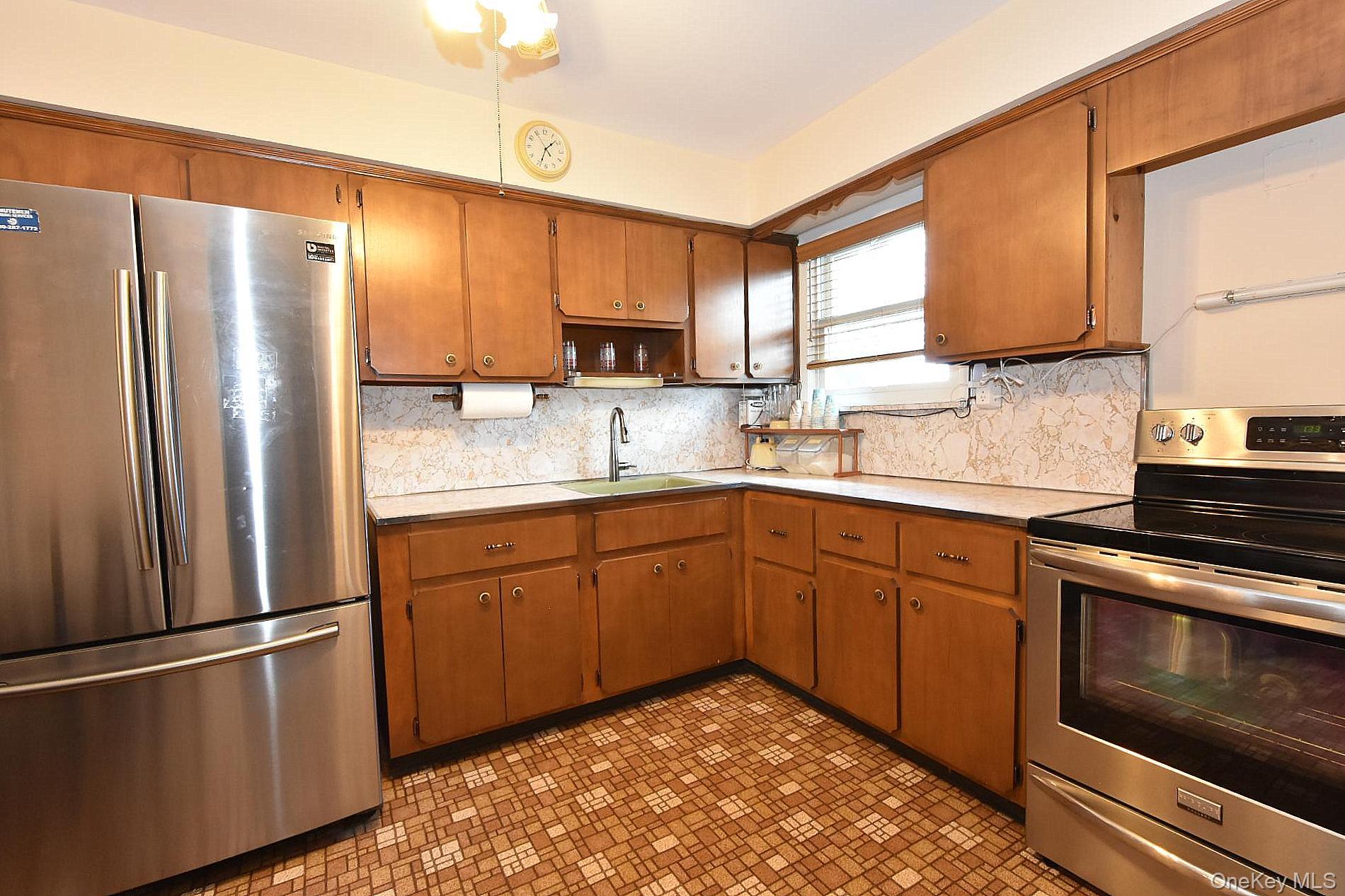 2341 Redmond Road Property Photo 5