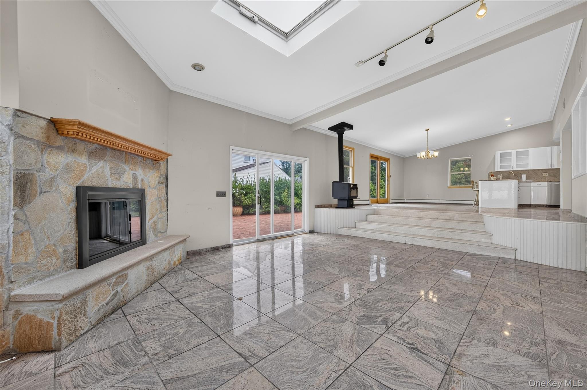 146 Longwood Avenue Property Photo 20