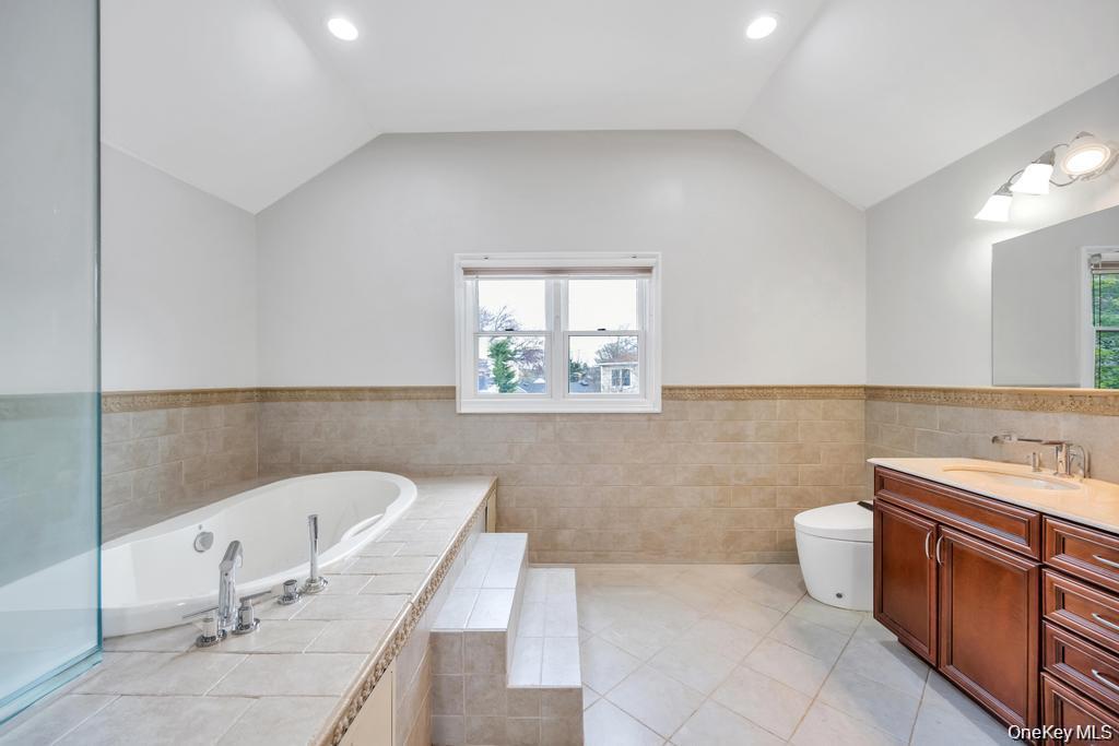 6 Garden Circle Property Photo 23