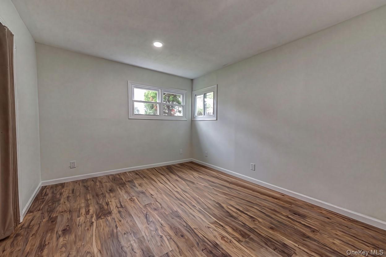 2528 Marshall Avenue Property Photo 10
