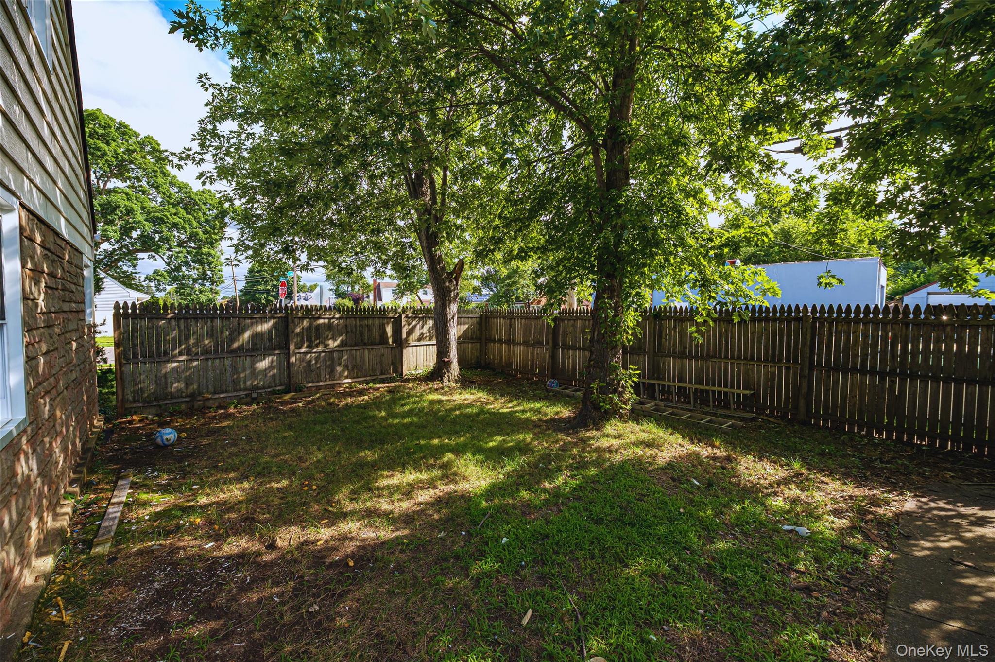 2528 Marshall Avenue Property Photo 12