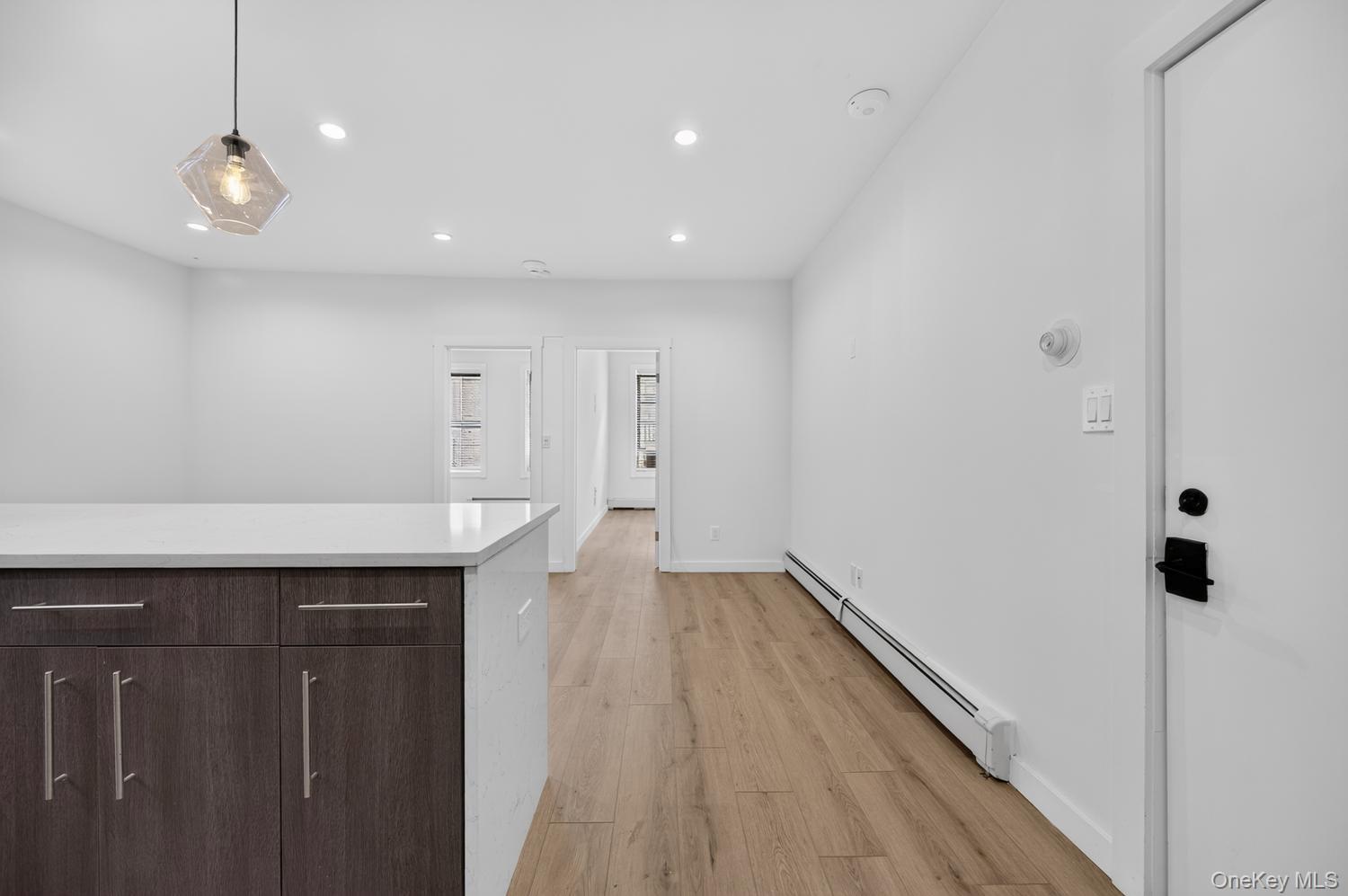 91 Mineola Boulevard A Property Photo 11