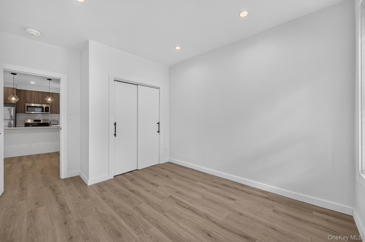 91 Mineola Boulevard A Property Photo 13