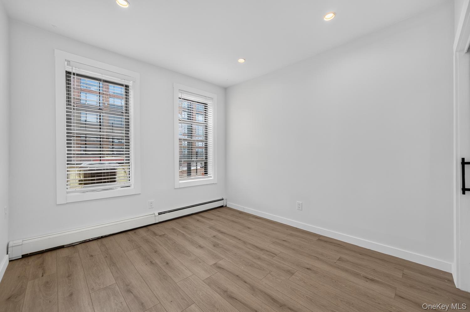 91 Mineola Boulevard A Property Photo 14