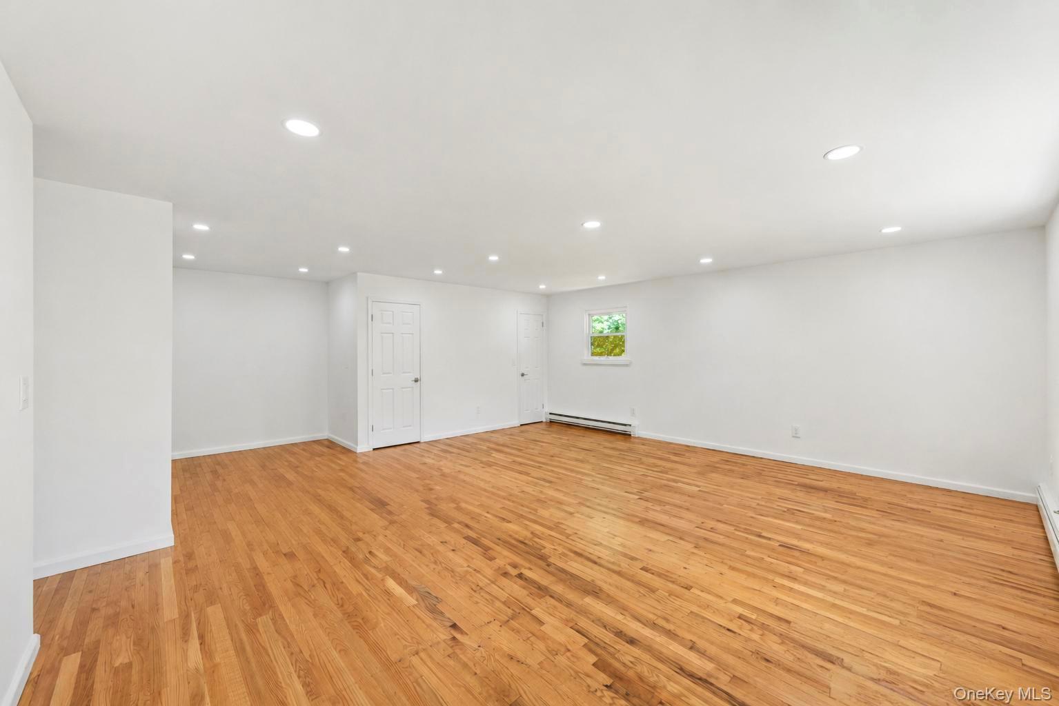 334 Robbins Street Property Photo 9