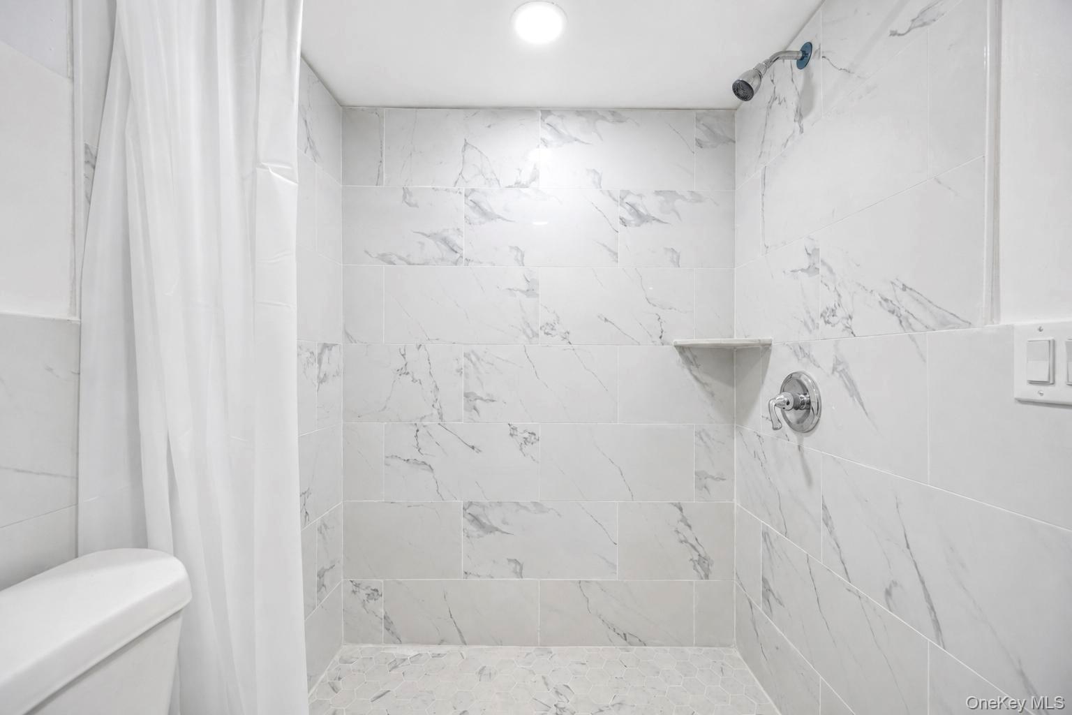 334 Robbins Street Property Photo 25