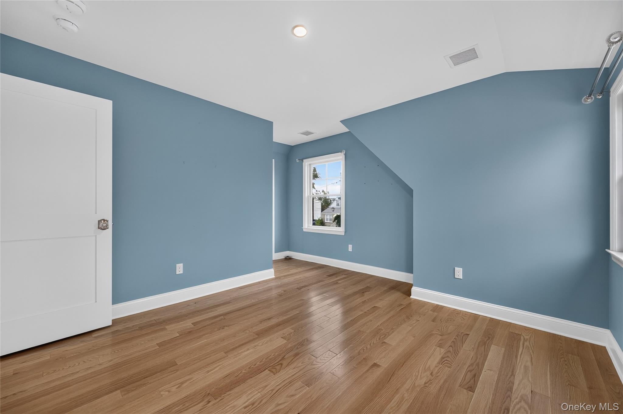 177 Jerome Avenue Property Photo 28