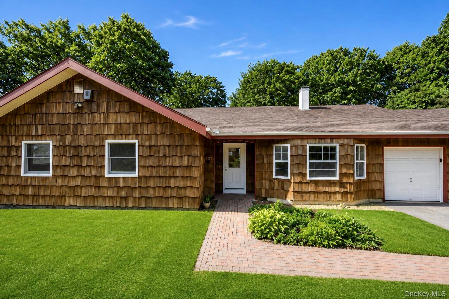 2 Ira Court Property Photo 3