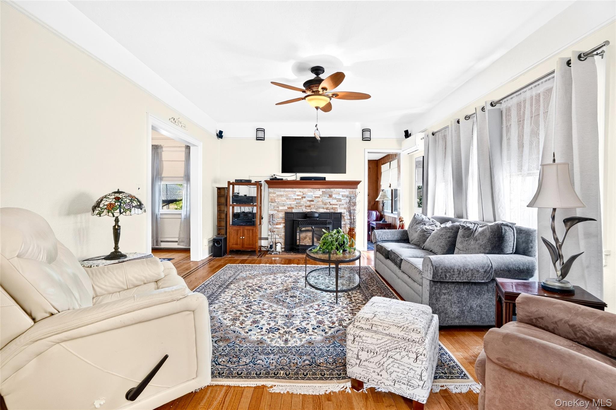 72 Hartsdale Road Property Photo 3