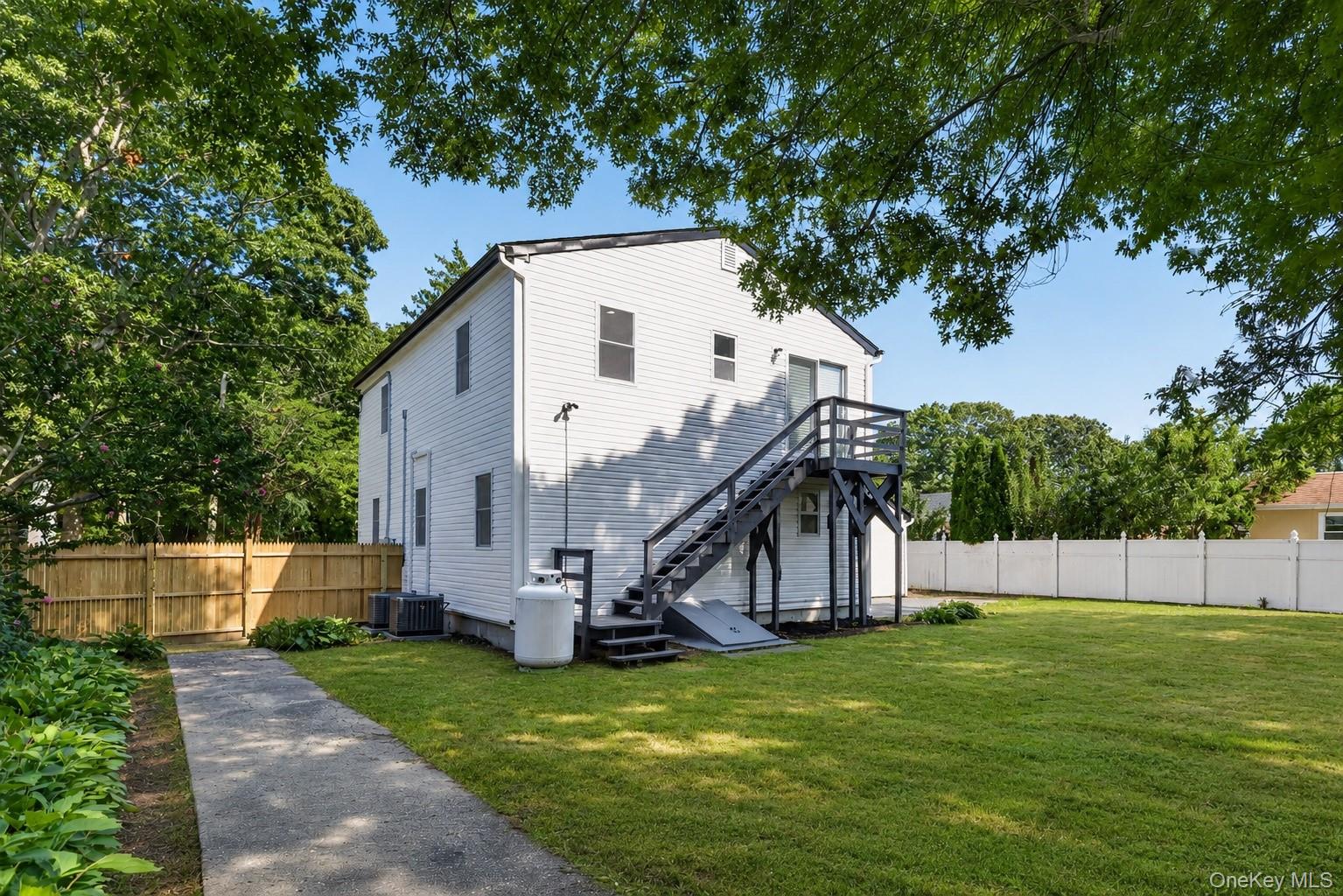 118 Floyd Road Property Photo 4