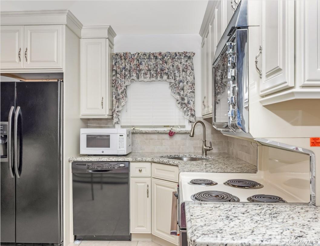 162 Washington Street Property Photo 11