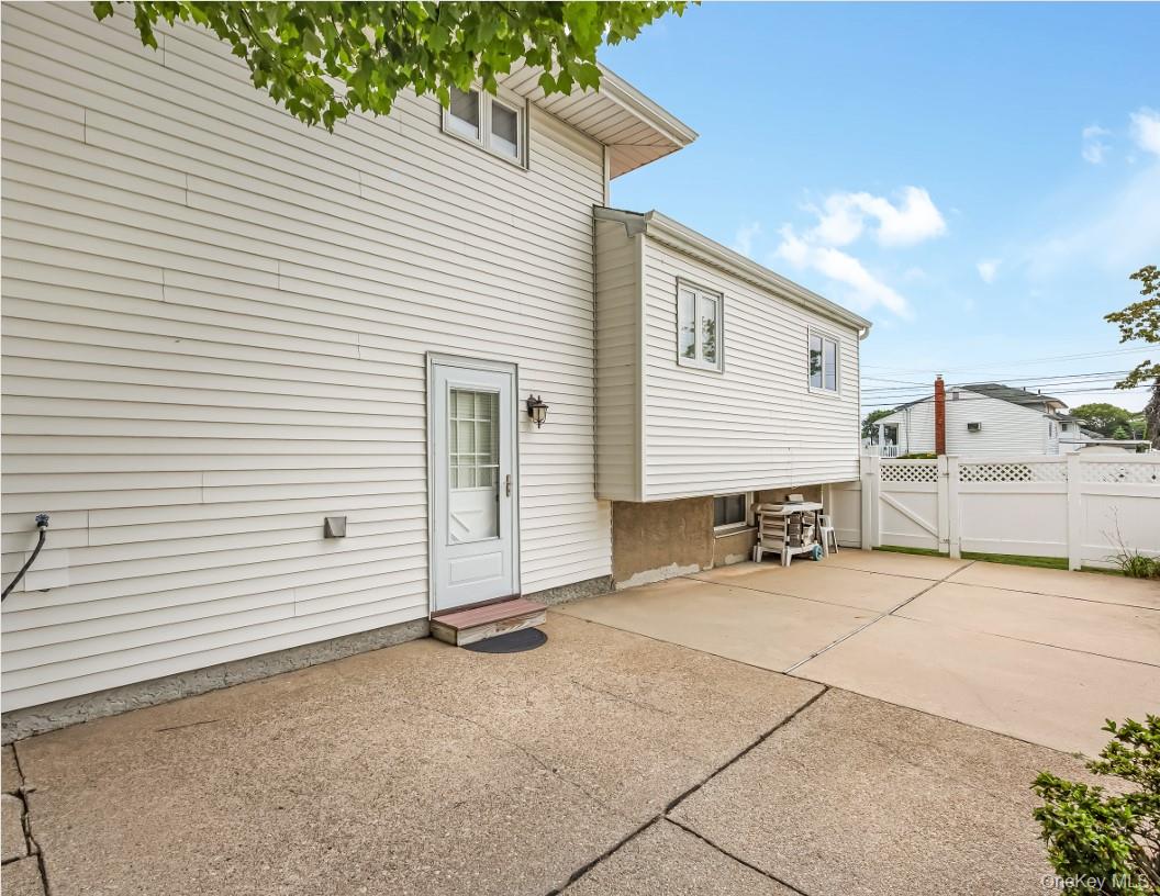 162 Washington Street Property Photo 22