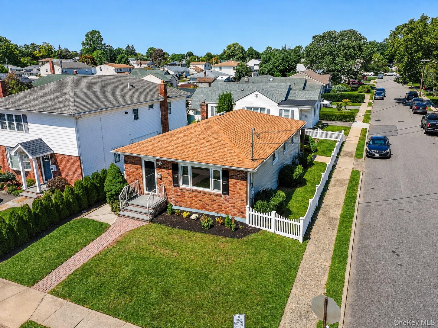 12 Grant Avenue Property Photo 2