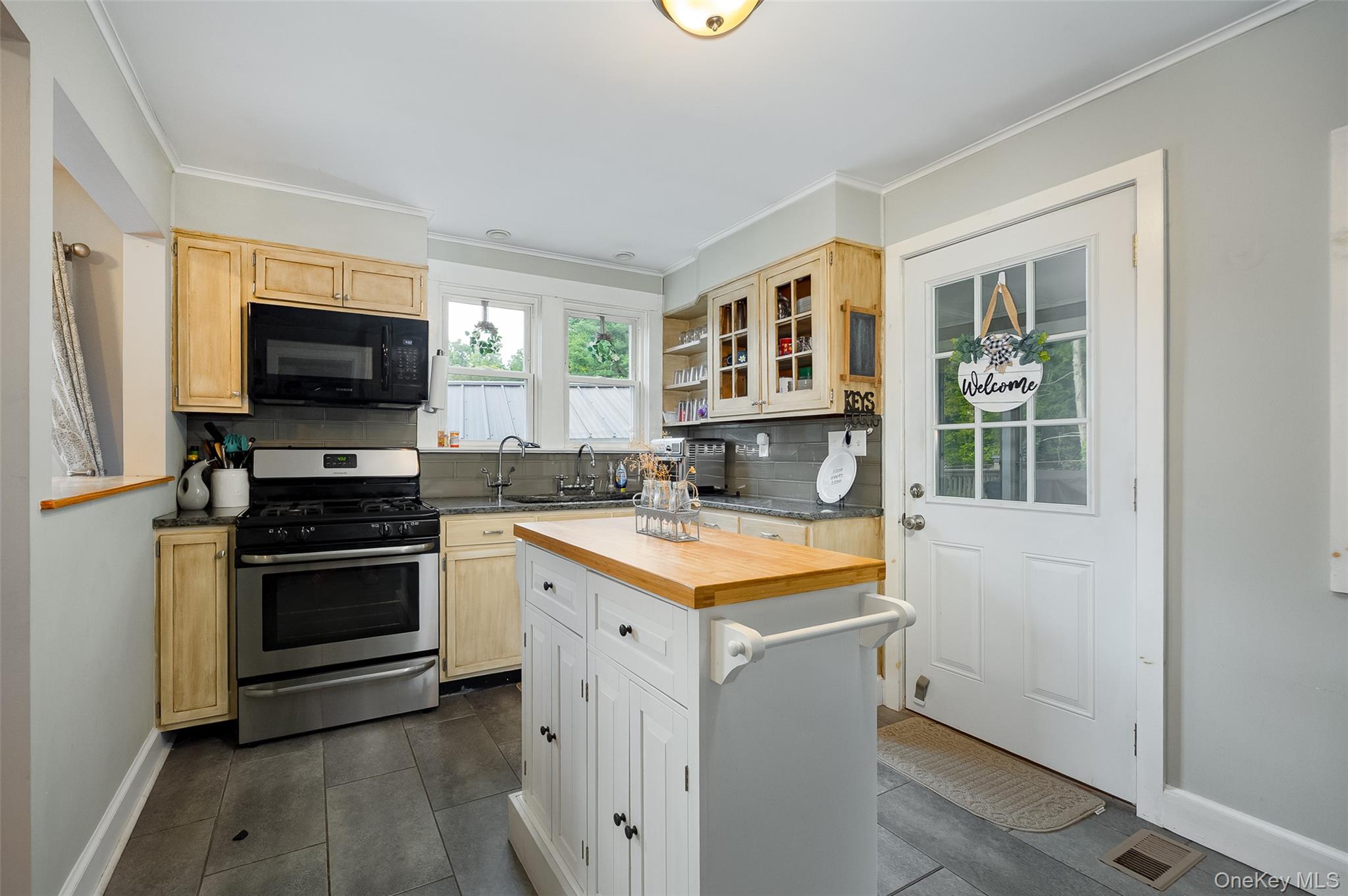 40 Peckham Road Property Photo 8