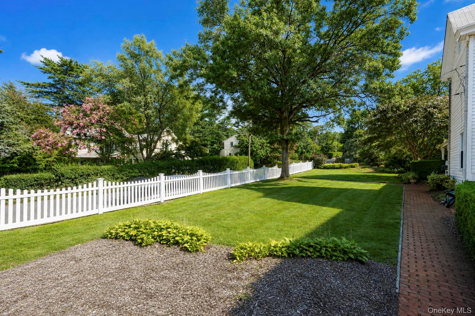 104 Bayville Avenue Property Photo 33