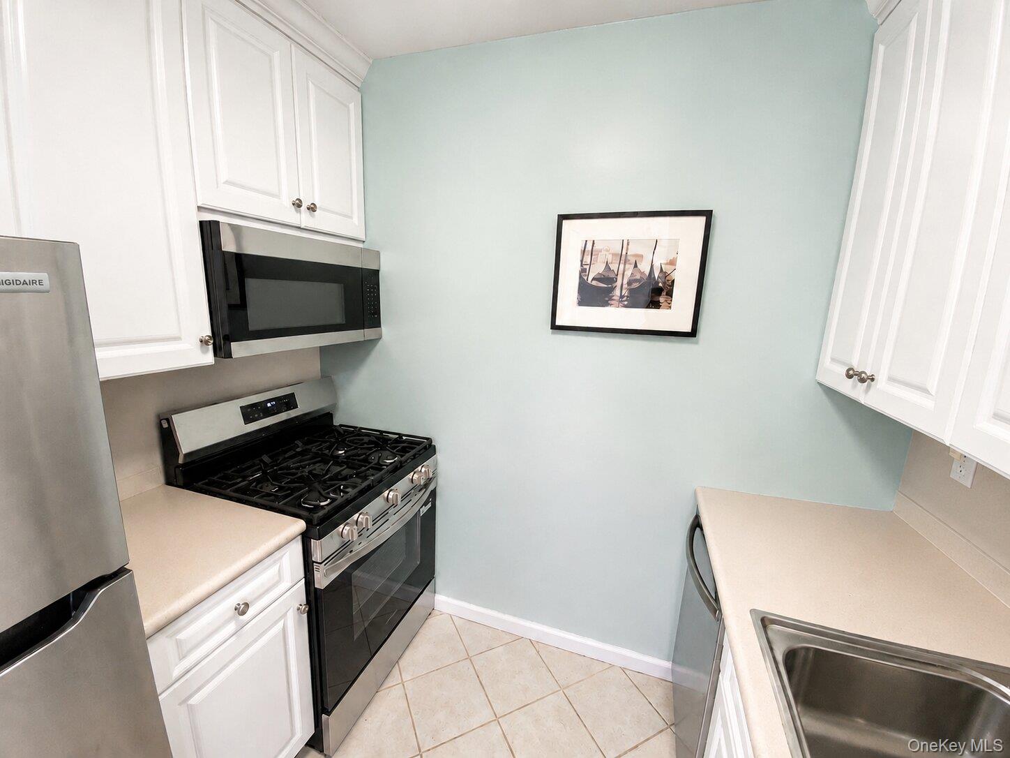 26910 Grand Central 17c Property Photo 8