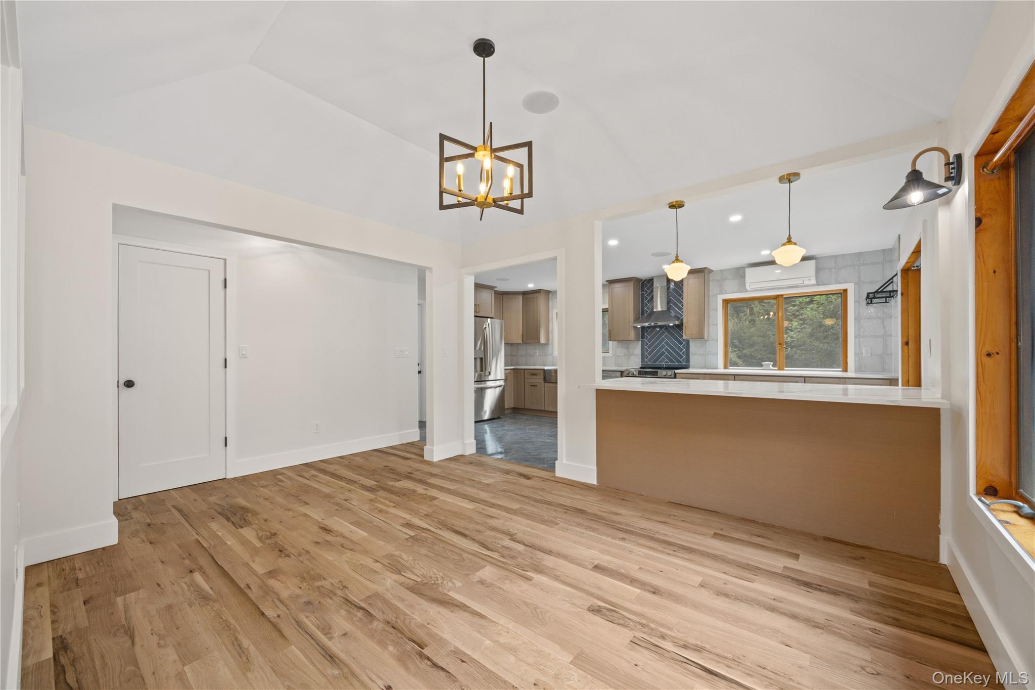 24 Babbling Brook Lane Property Photo 6