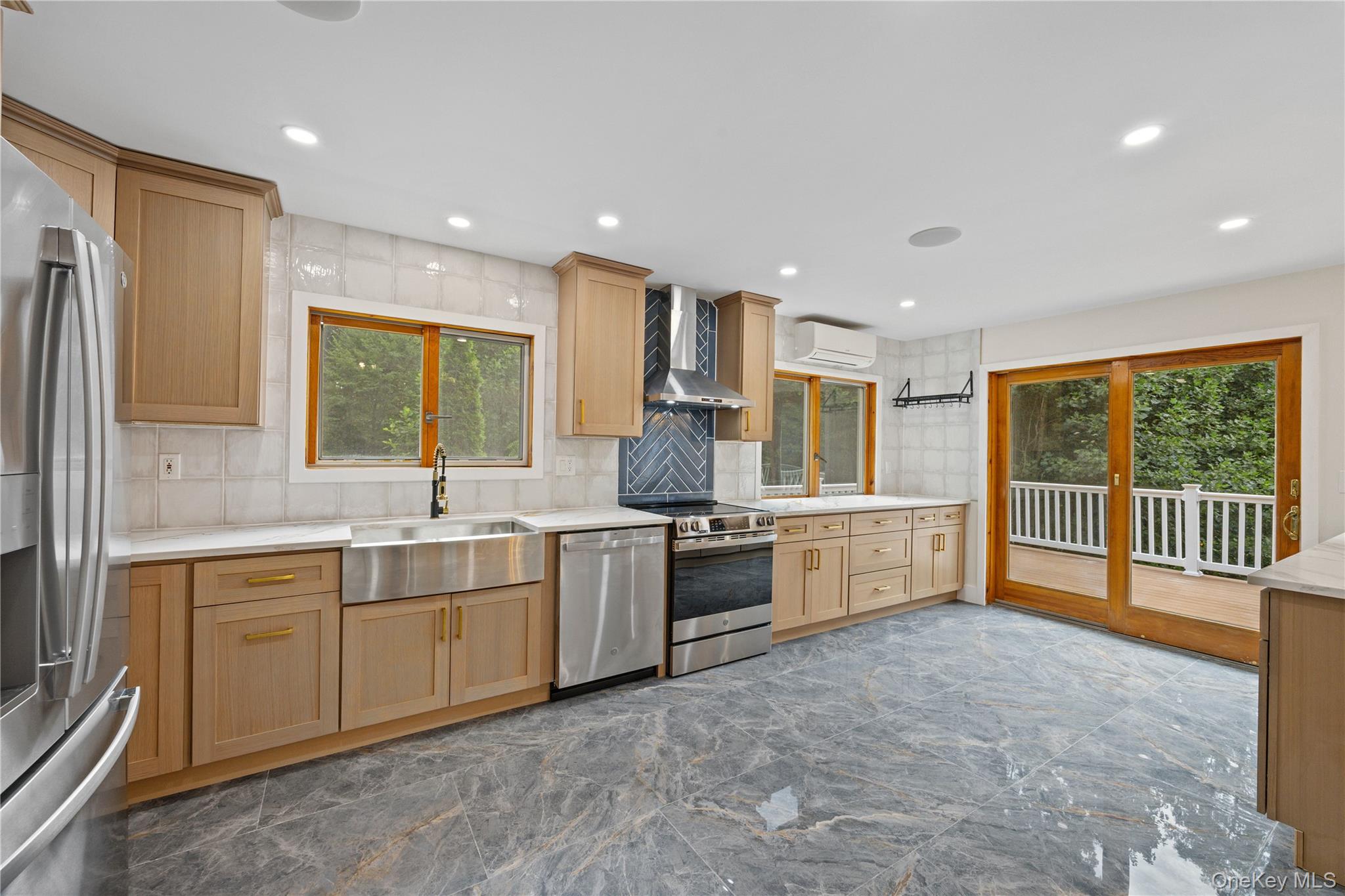 24 Babbling Brook Lane Property Photo 9