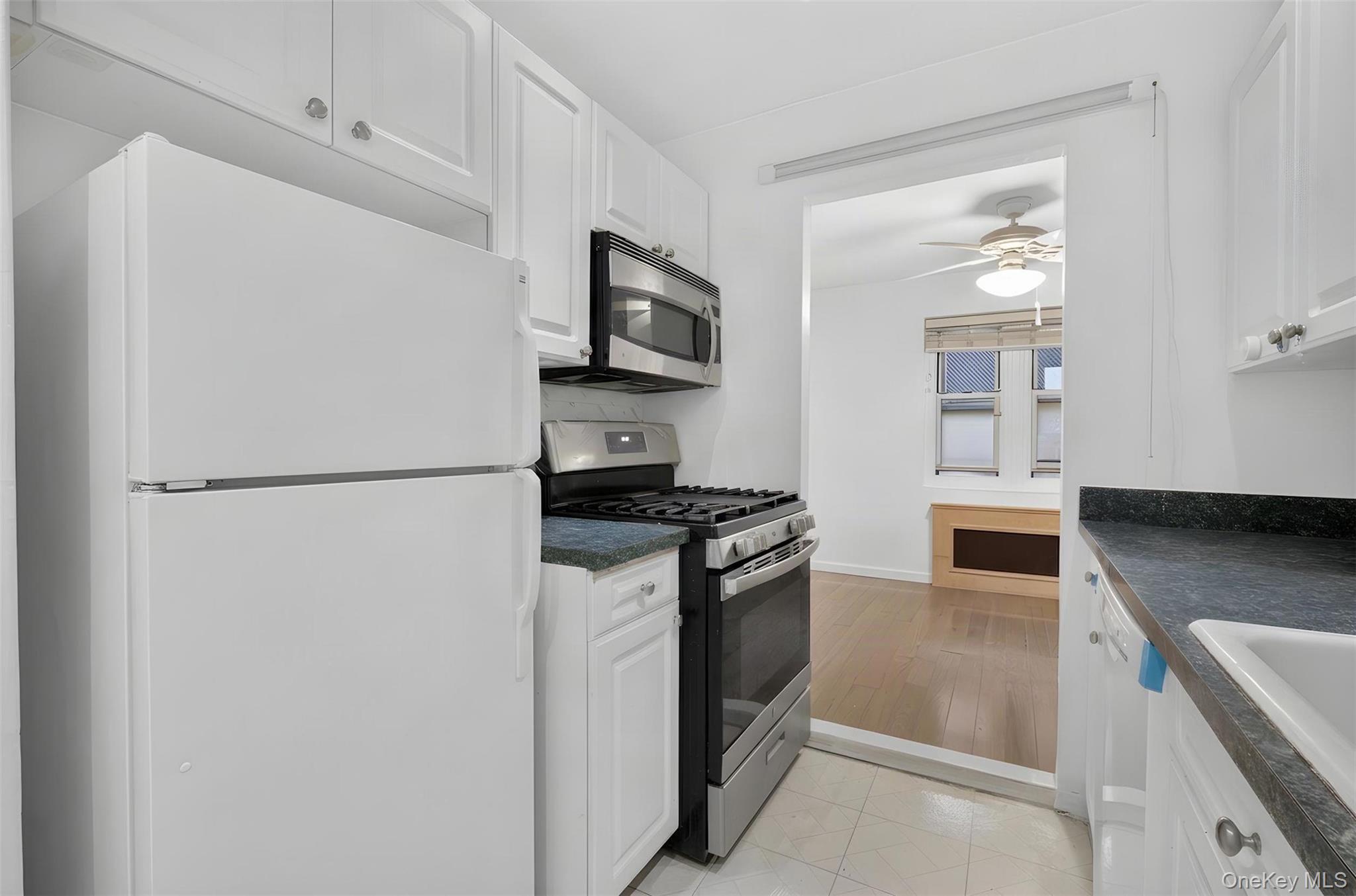 20 Hill Park Avenue 1f Property Photo 16