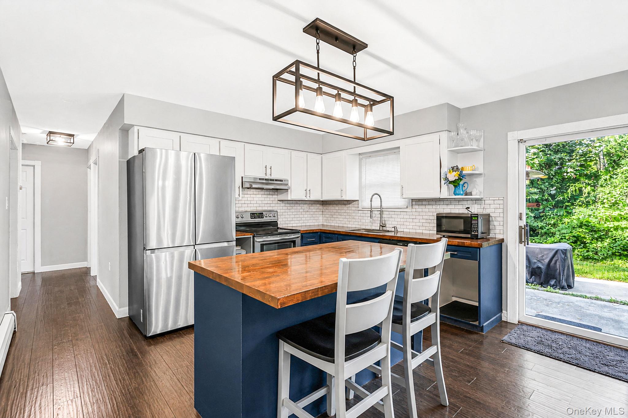 30 Ashland Street Property Photo 10