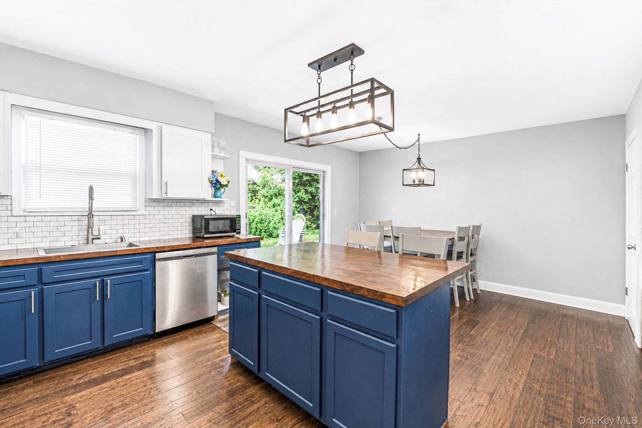 30 Ashland Street Property Photo 11
