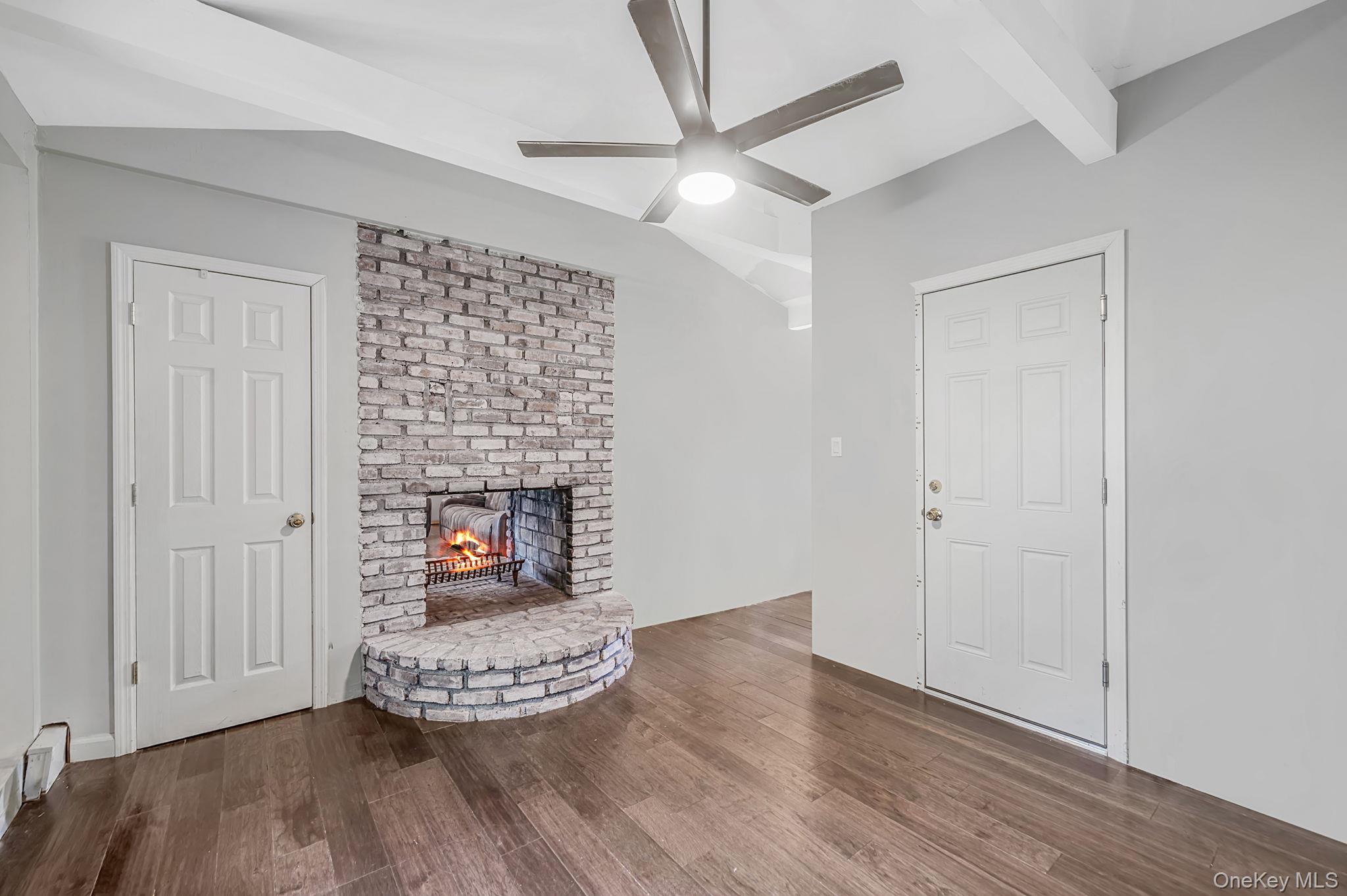 30 Ashland Street Property Photo 14