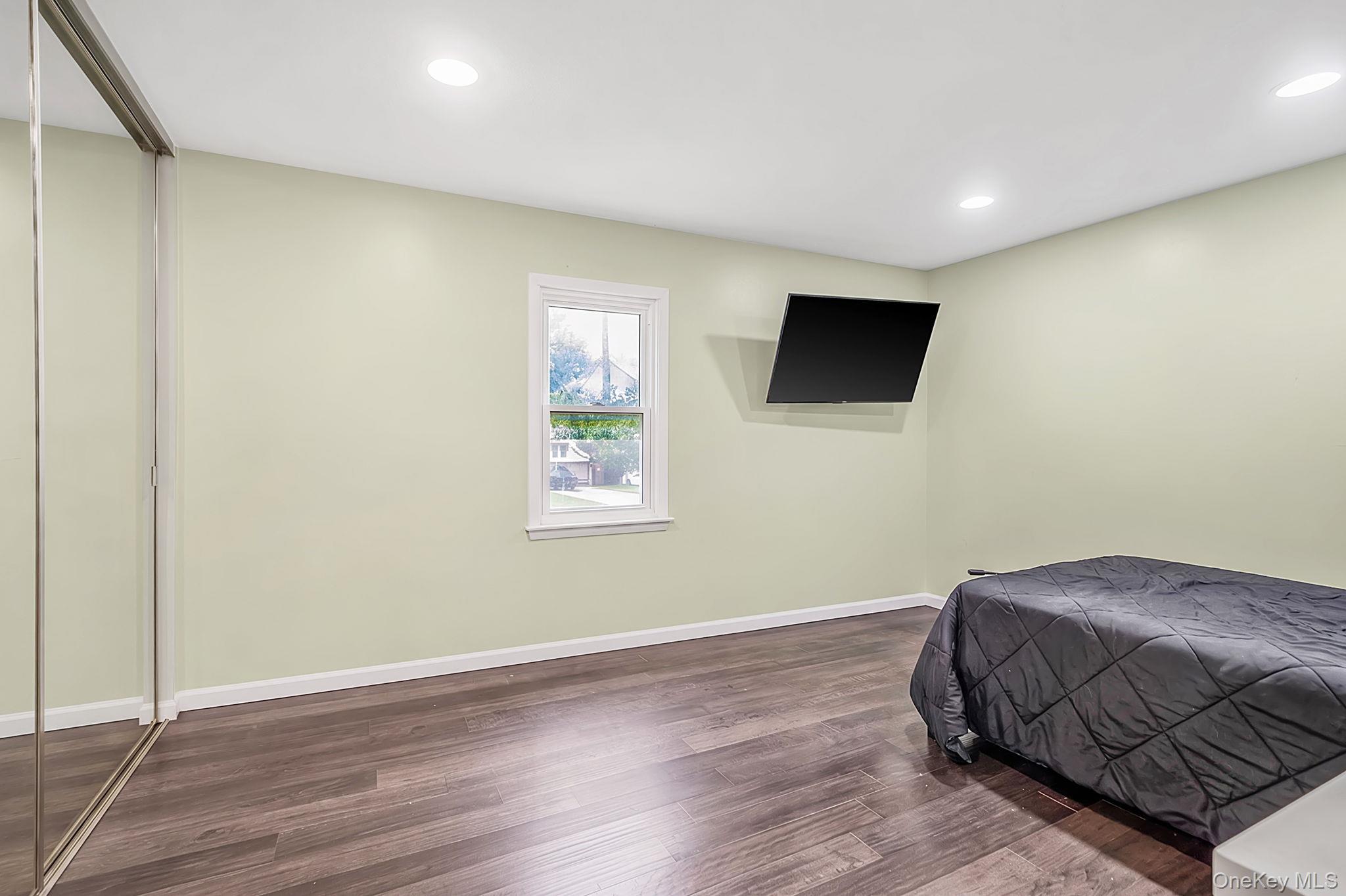 30 Ashland Street Property Photo 18