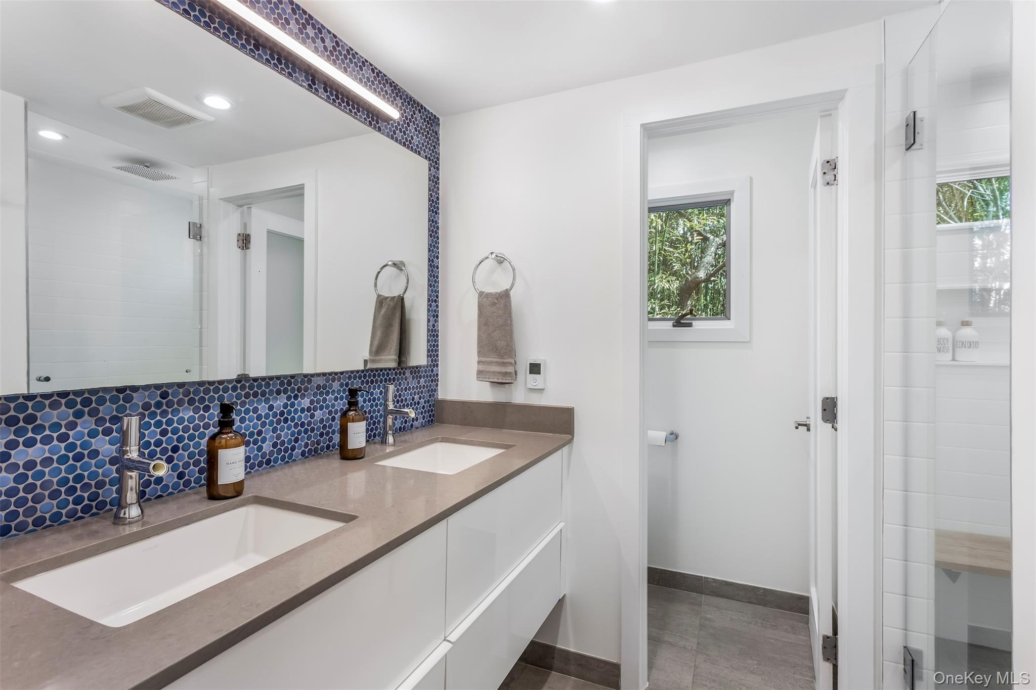 279 Bay Walk Property Photo 10