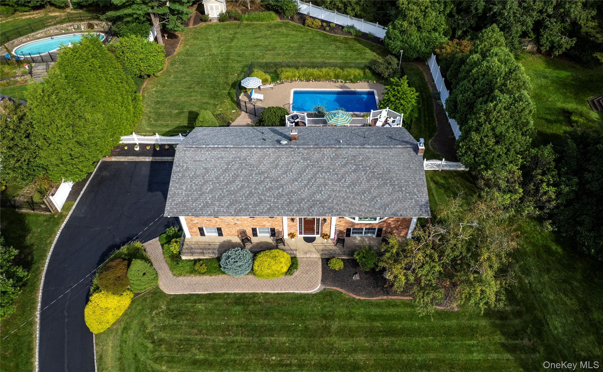 619 Russet Road Property Photo 1