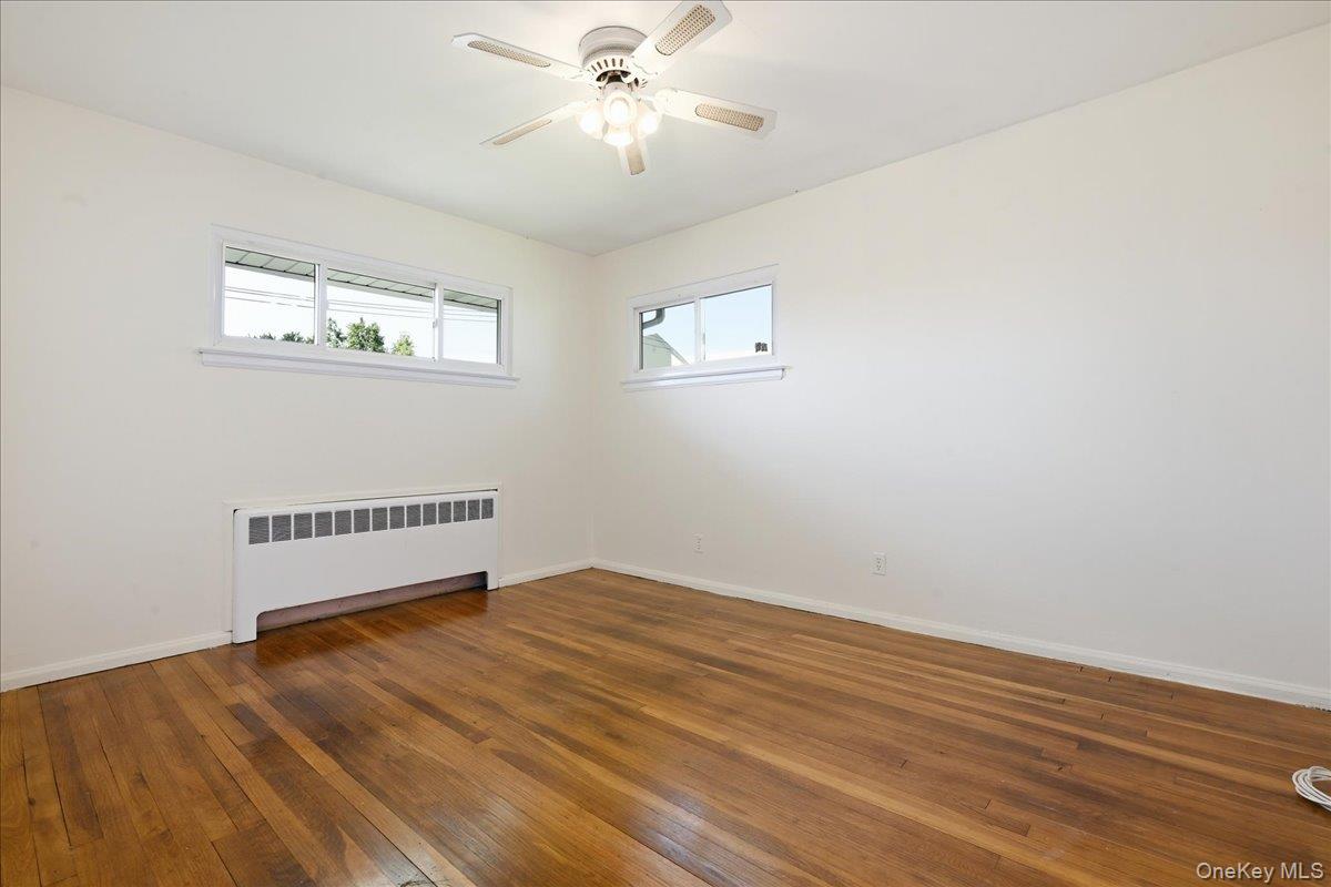 3695 Waverly Avenue Property Photo 19