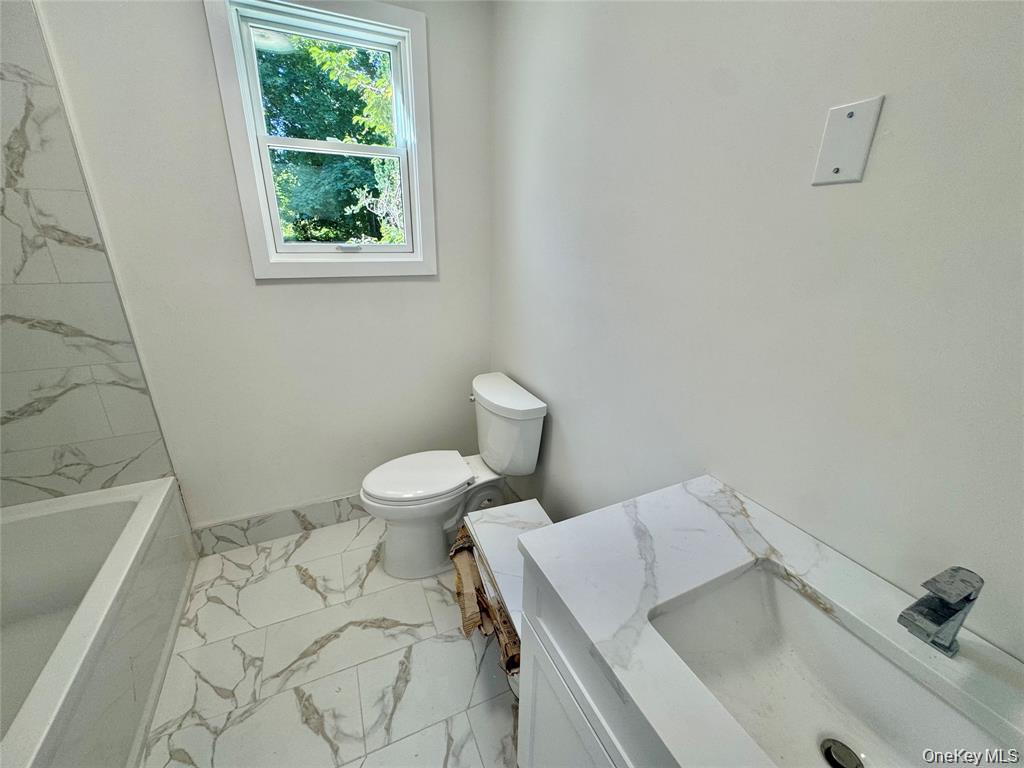 98 Steamboat Road Property Photo 11