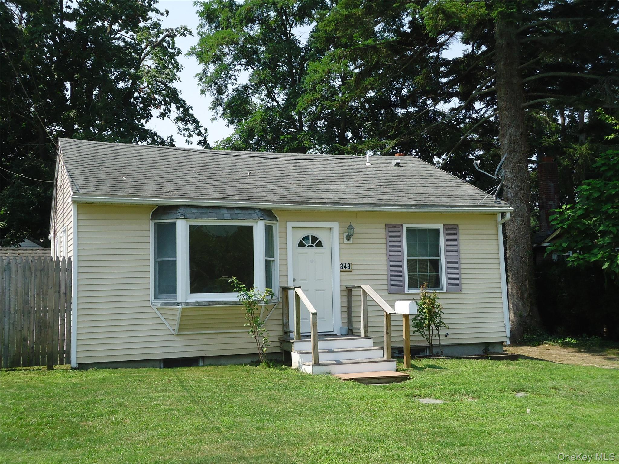 343 Union Avenue Property Photo 3