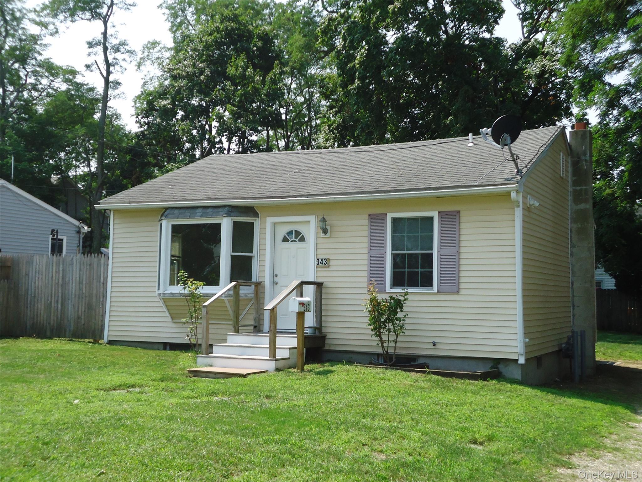343 Union Avenue Property Photo 4