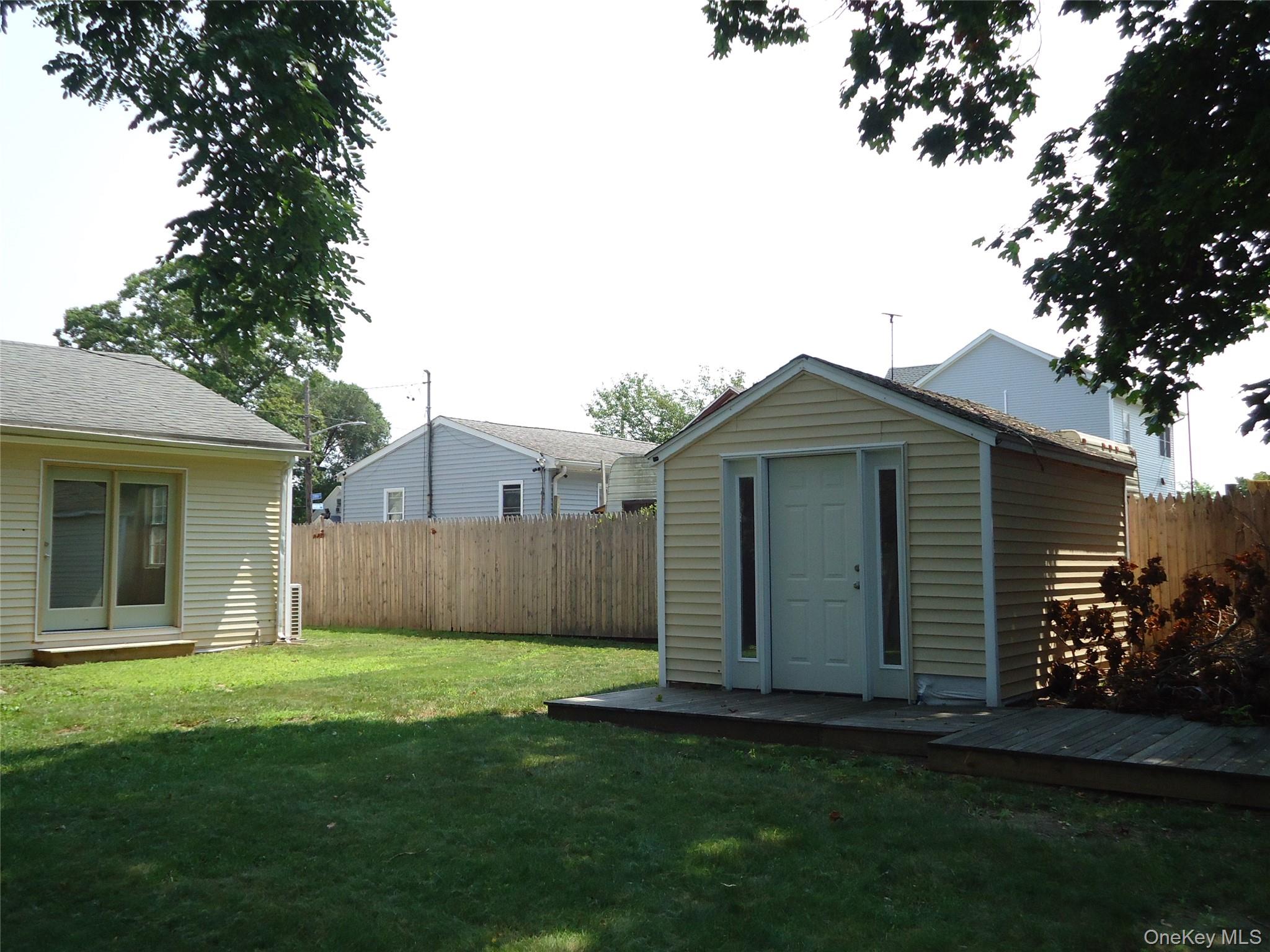 343 Union Avenue Property Photo 7