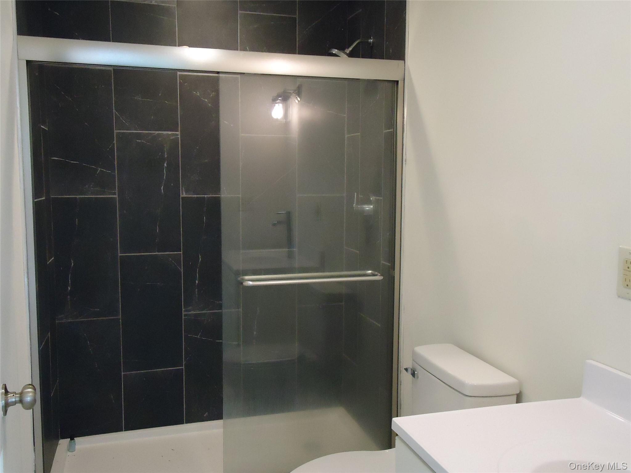 343 Union Avenue Property Photo 15