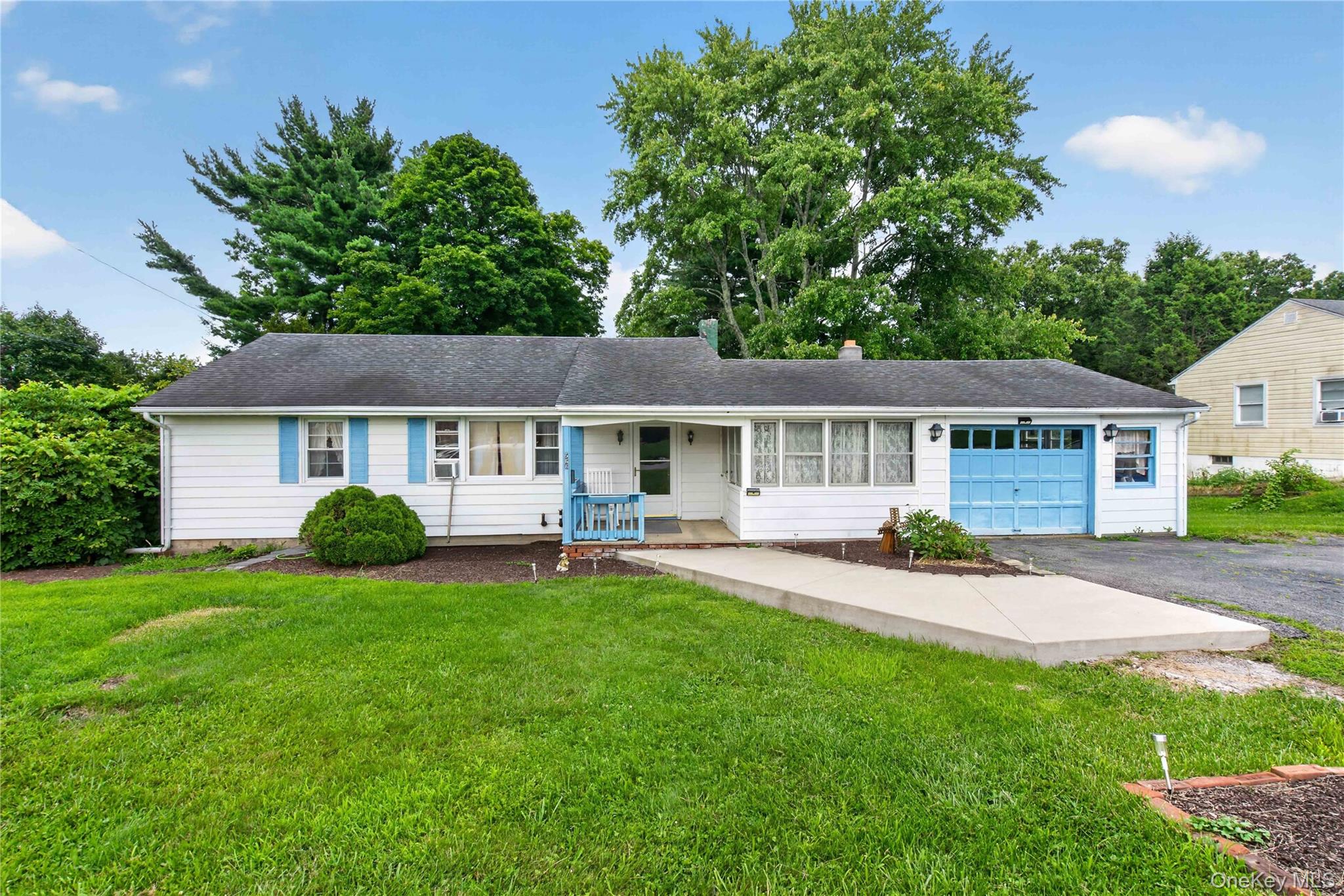 566 Lakeside Road Property Photo 1