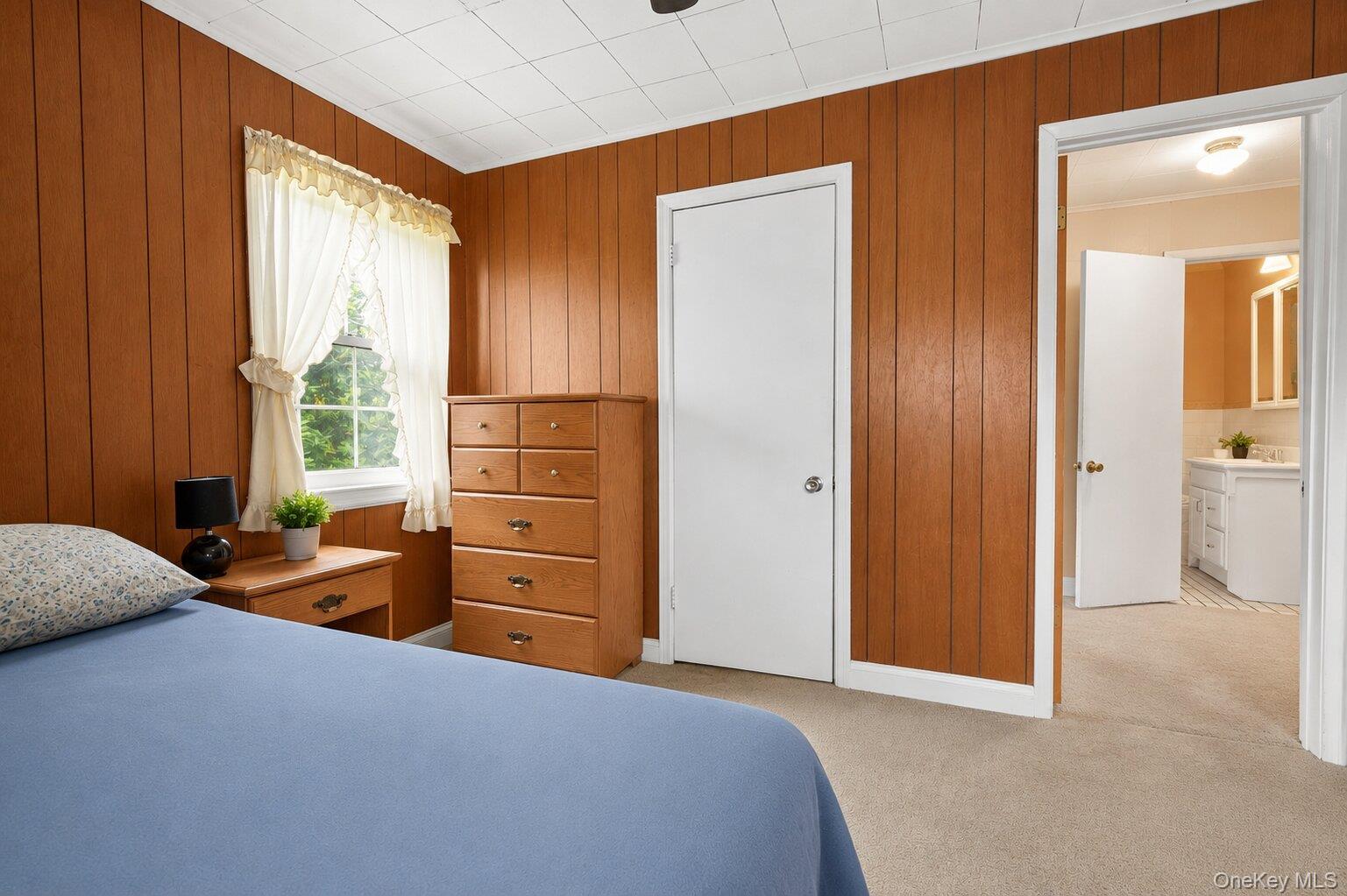 566 Lakeside Road Property Photo 13