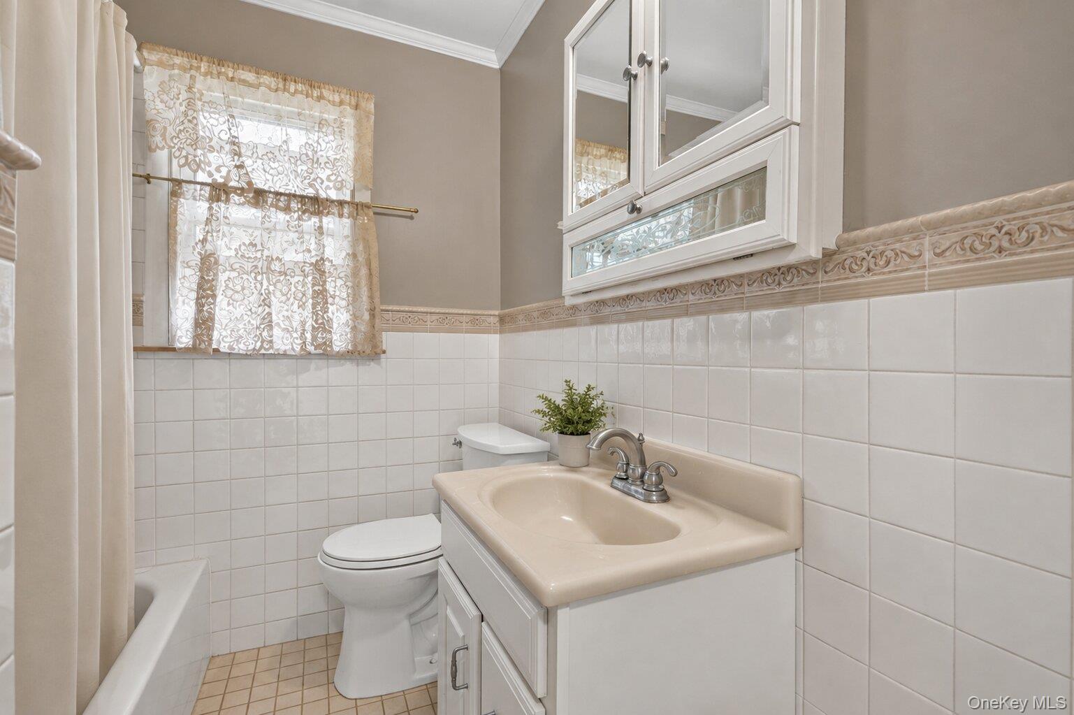 566 Lakeside Road Property Photo 27