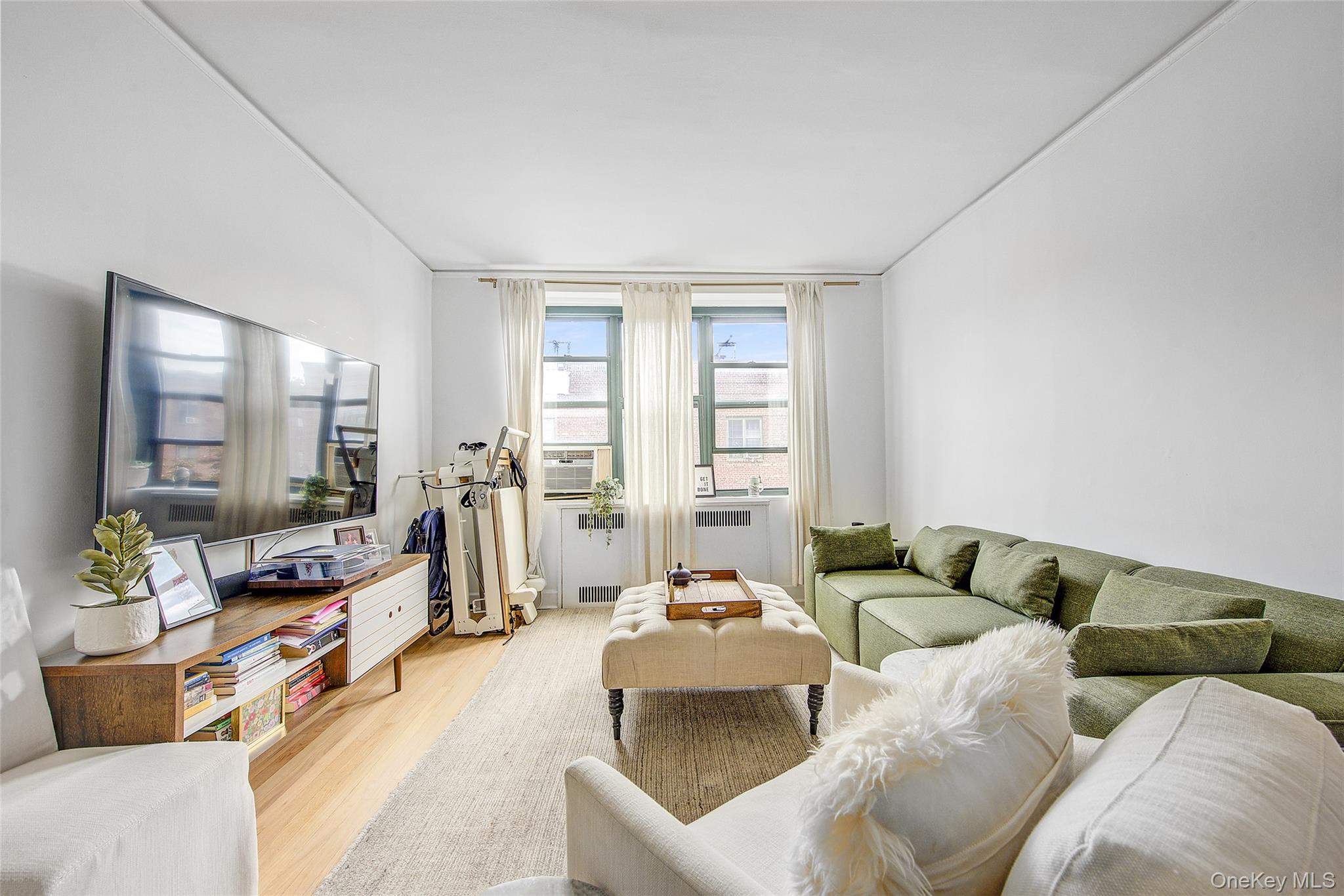 34-21 78th Street 6B Property Photo 1