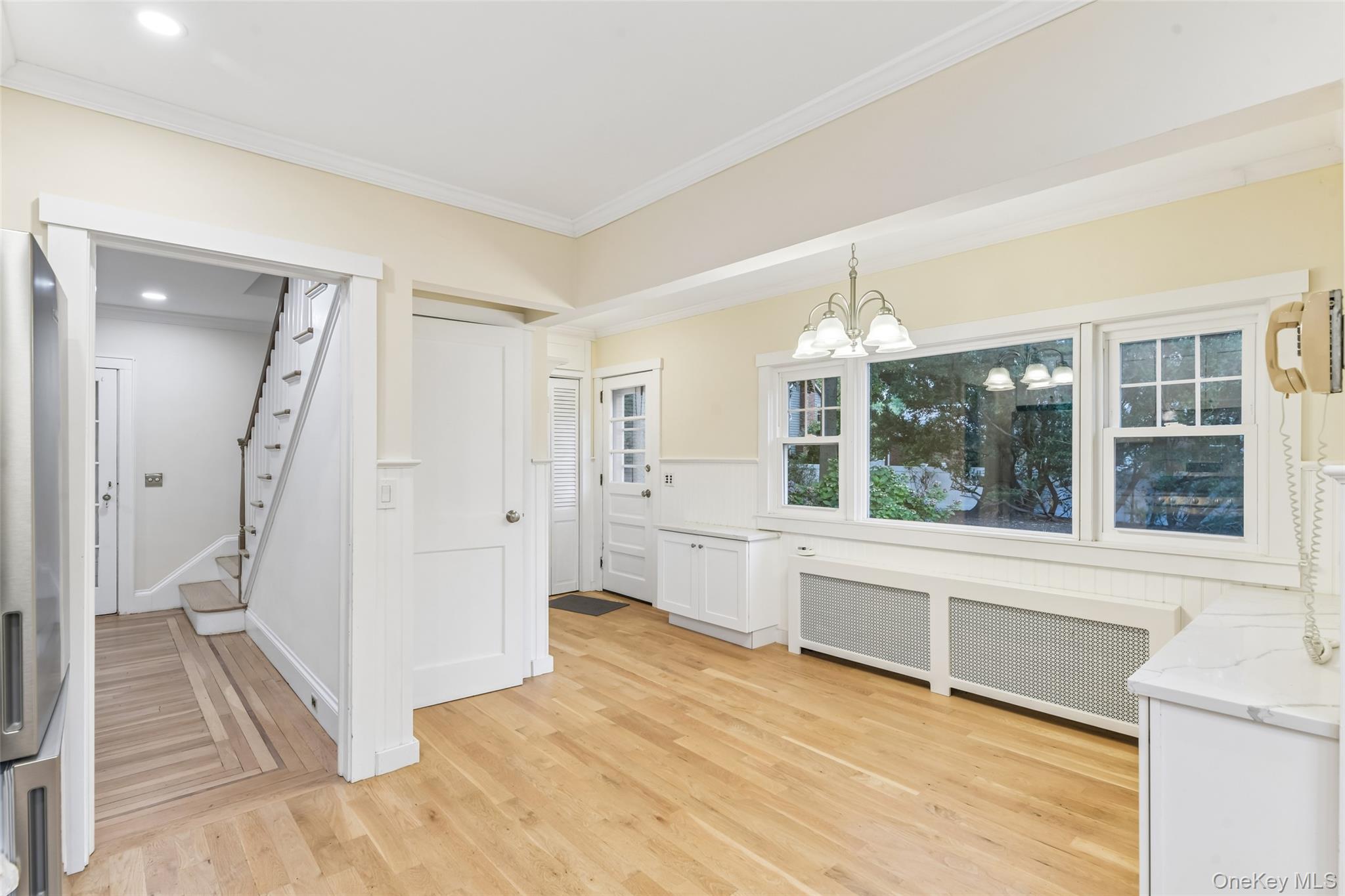 204 Auburn Street Property Photo 5