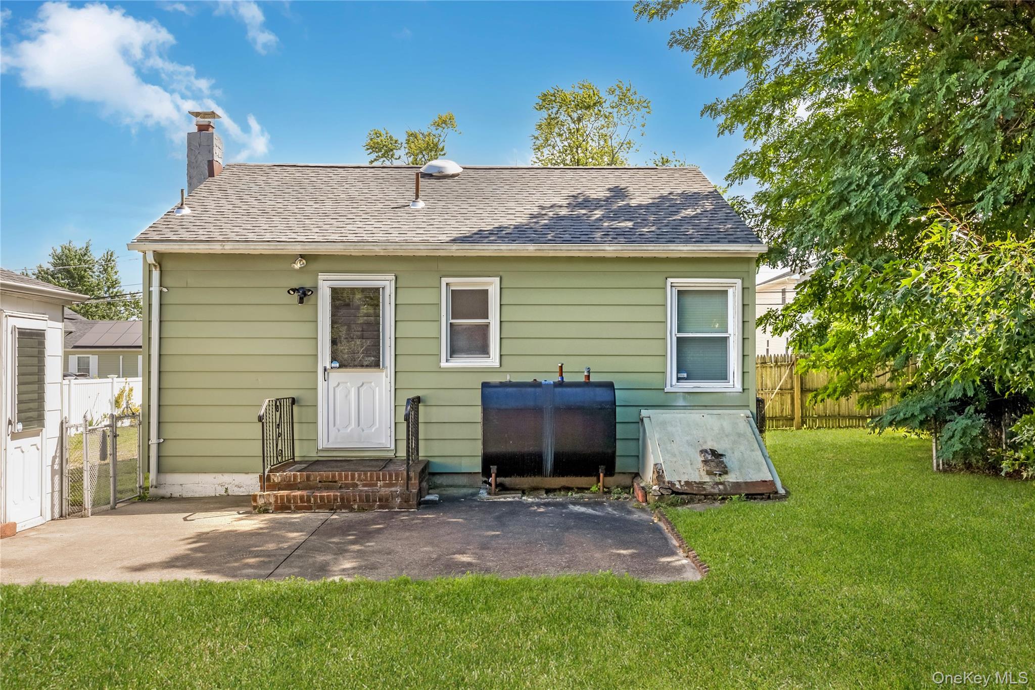 297 16th Street Property Photo 16