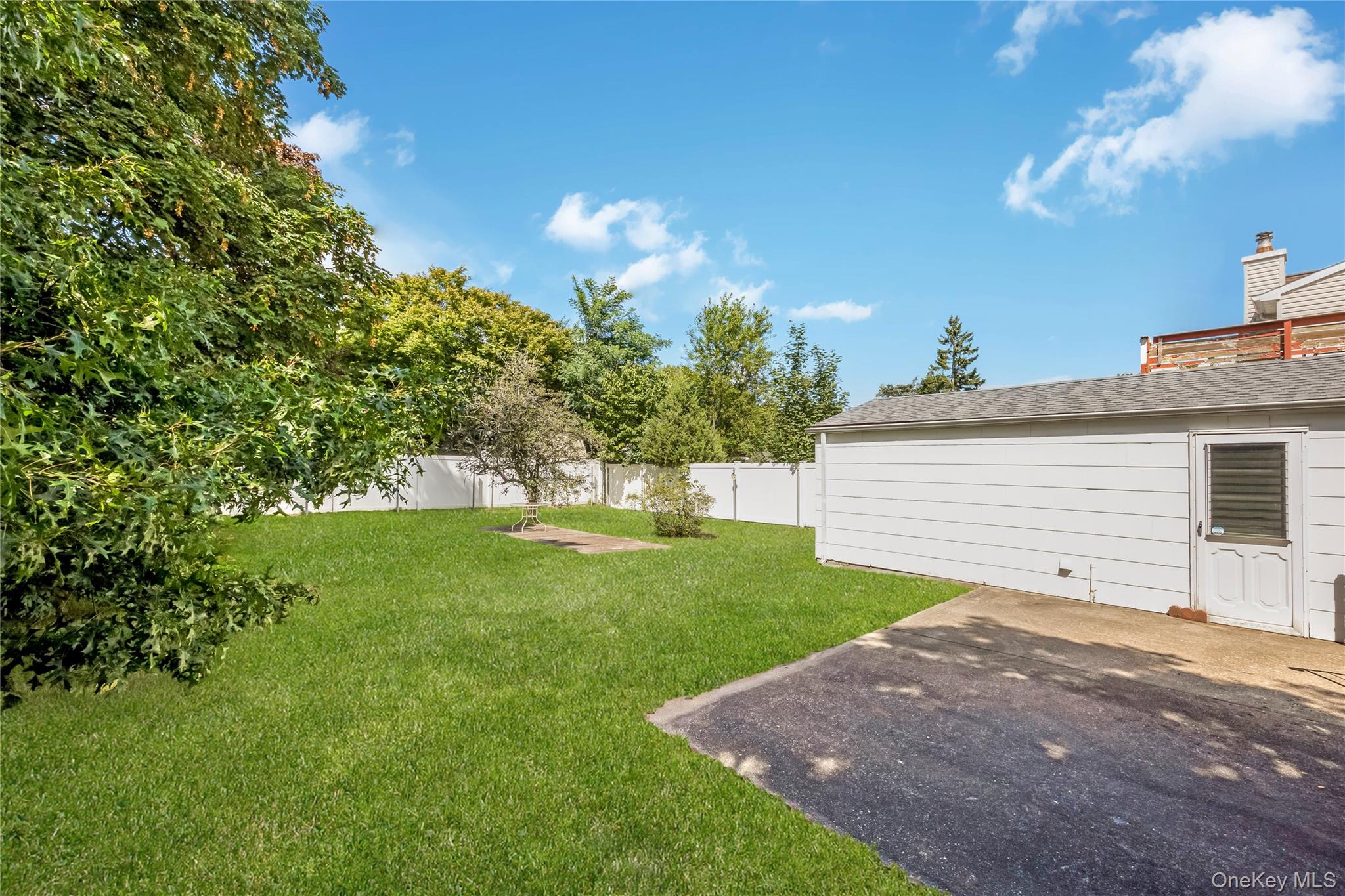 297 16th Street Property Photo 17