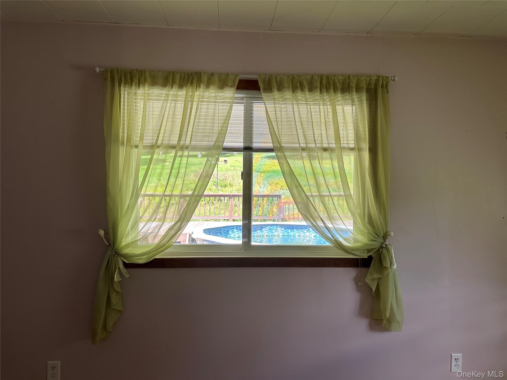 979 Debruce Road Property Photo 14